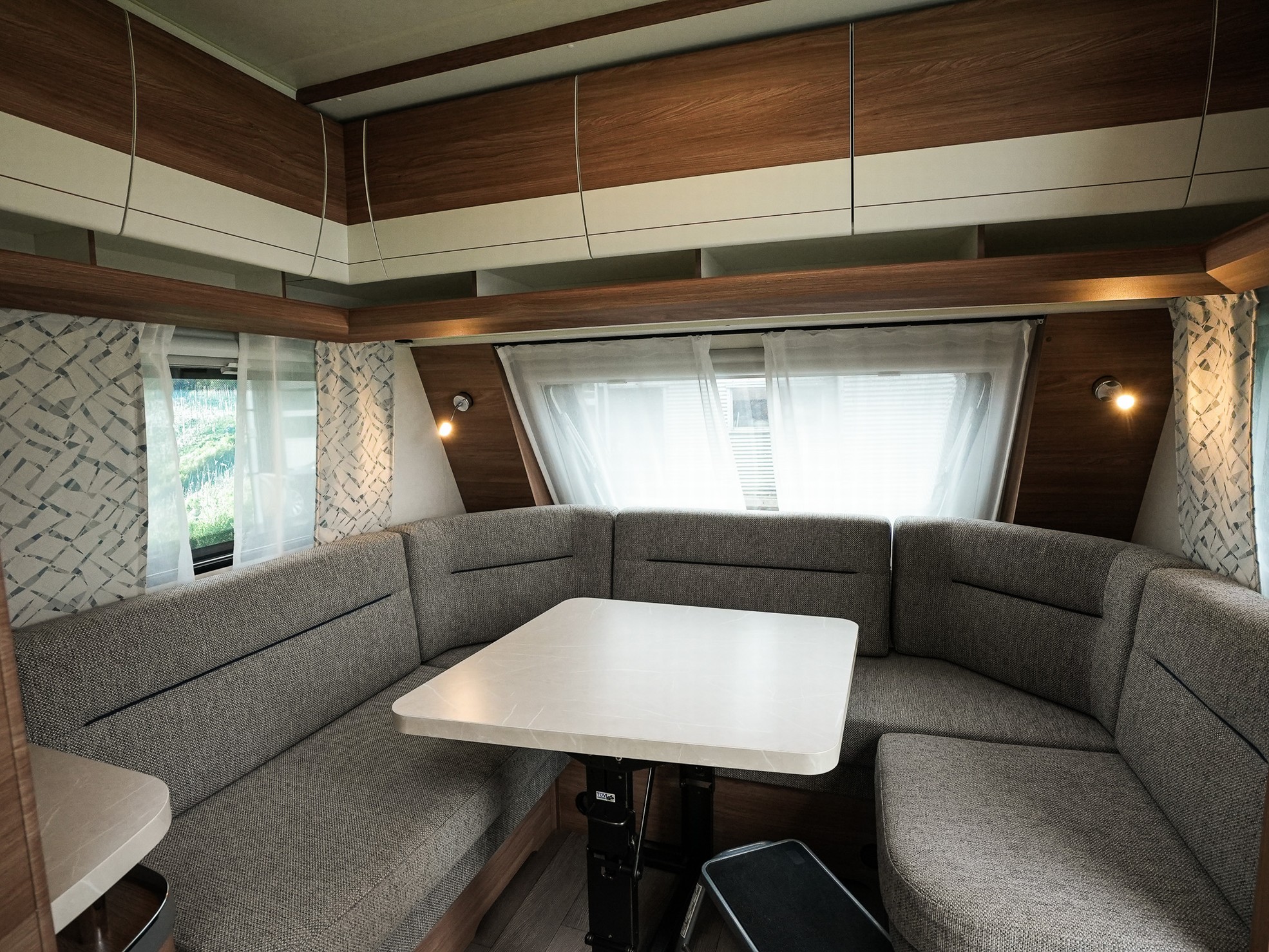 HOBBY De Luxe 460 LU