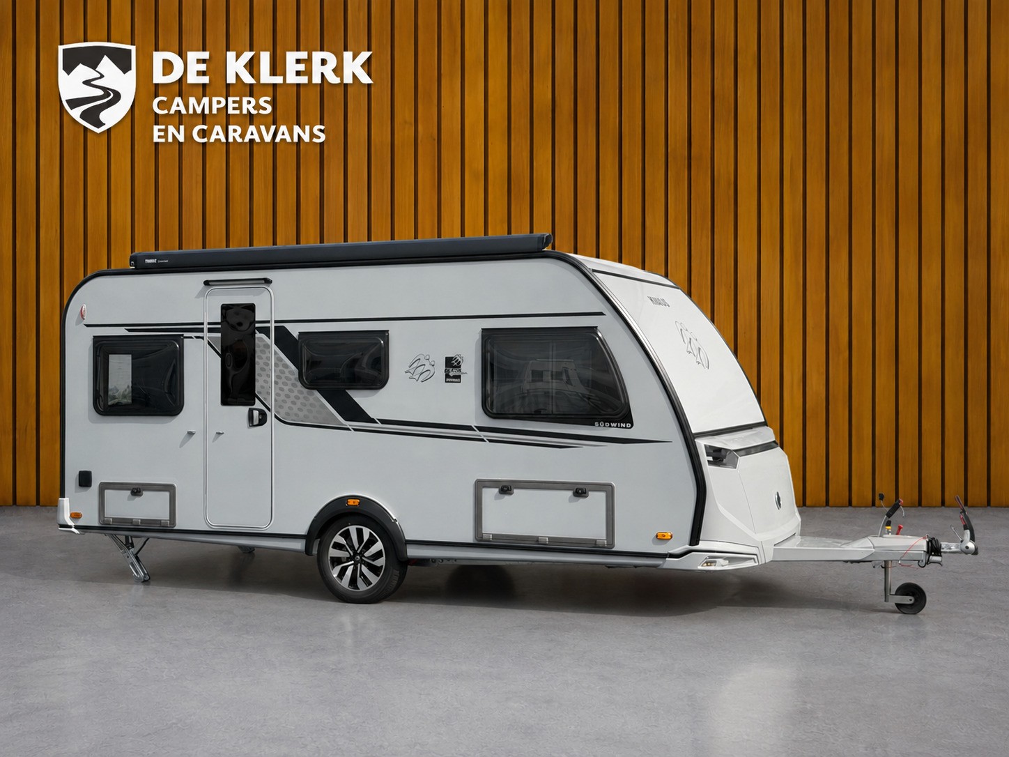 KNAUS SUDWIND 460 EU Black Selection