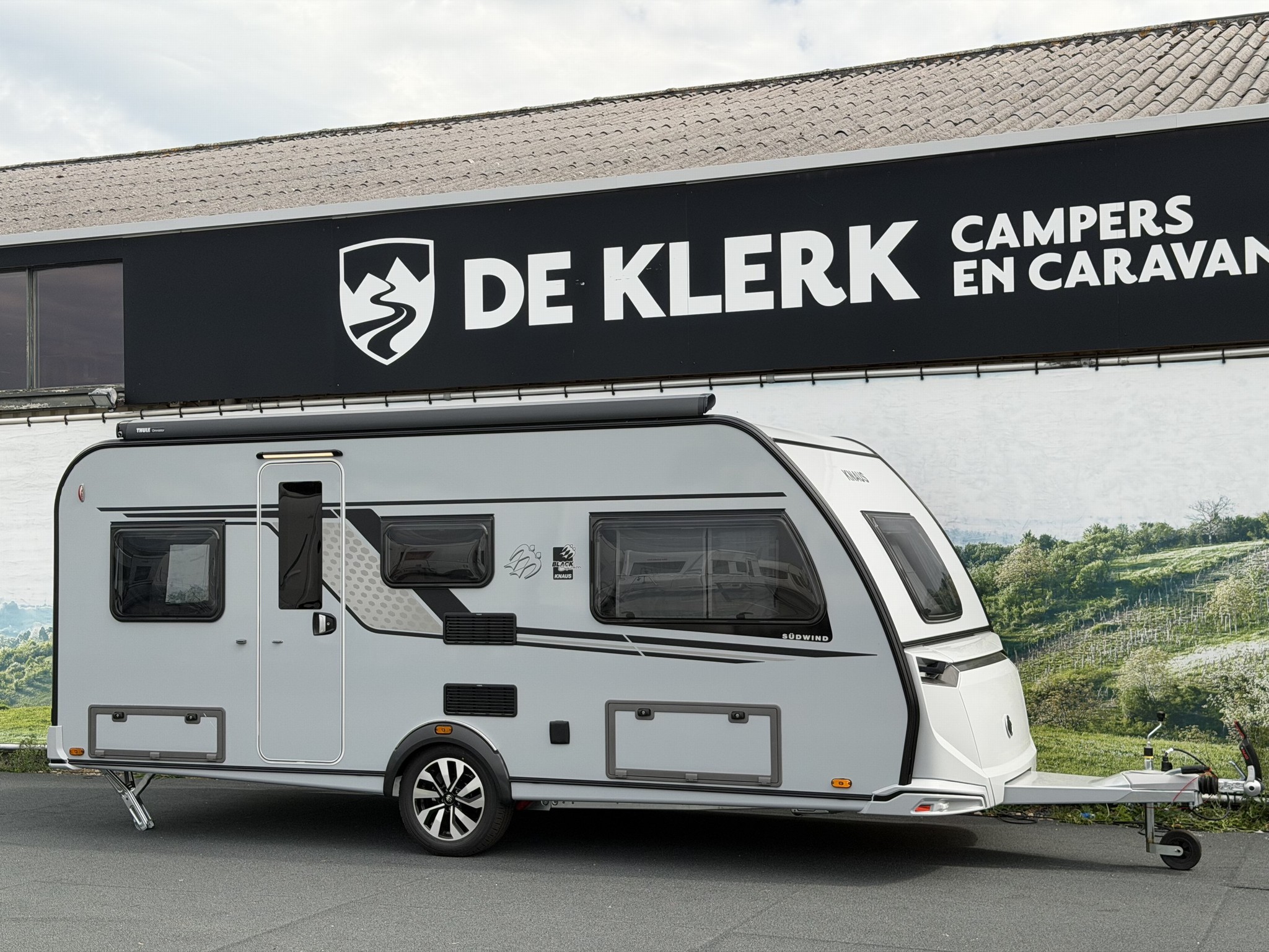 KNAUS SUDWIND  500 EU BlackSelection