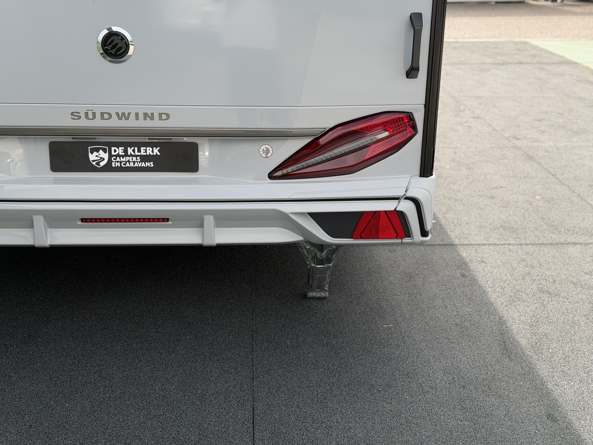KNAUS SUDWIND  500 EU BlackSelection