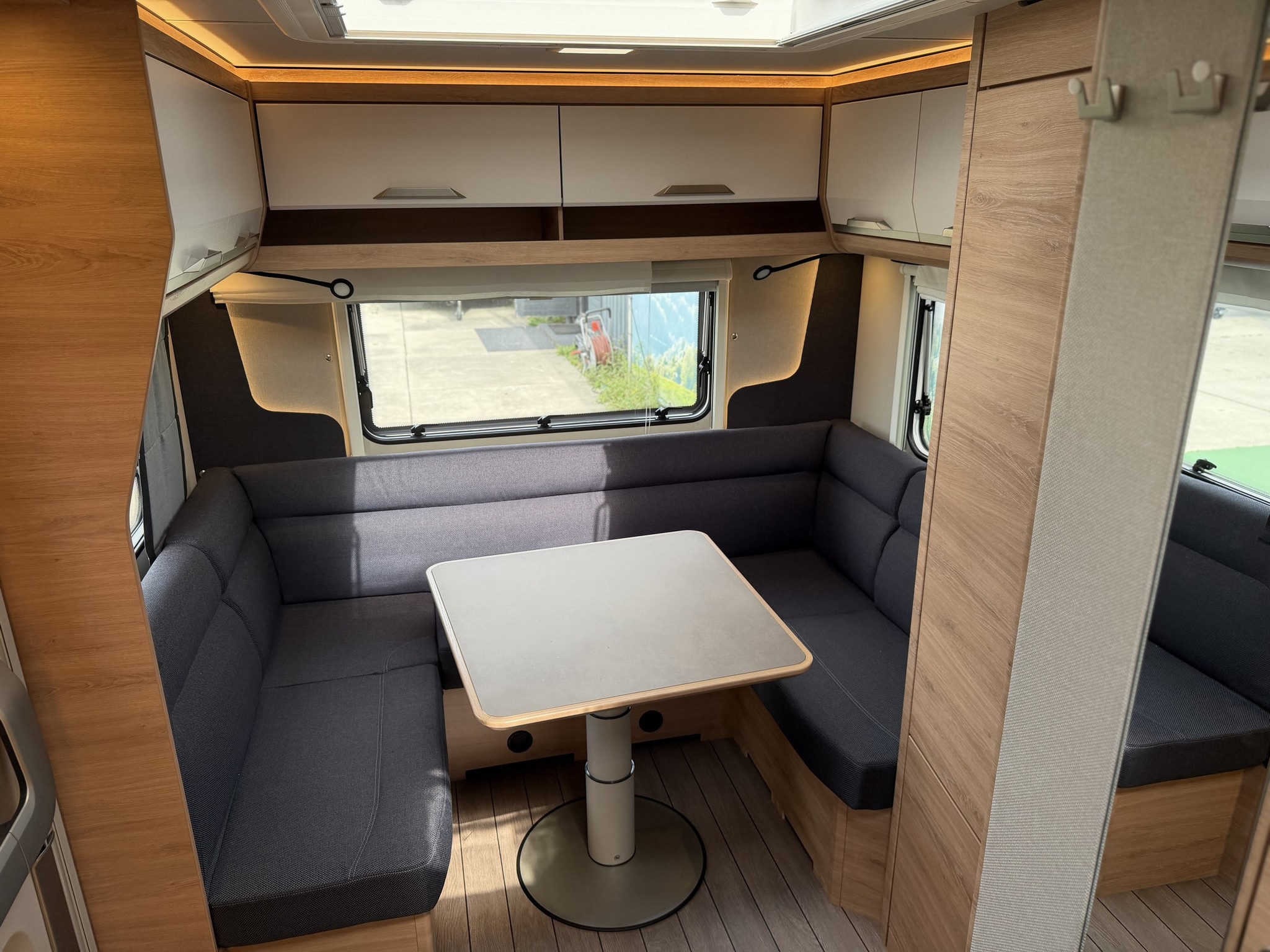 KNAUS SUDWIND  500 EU BlackSelection