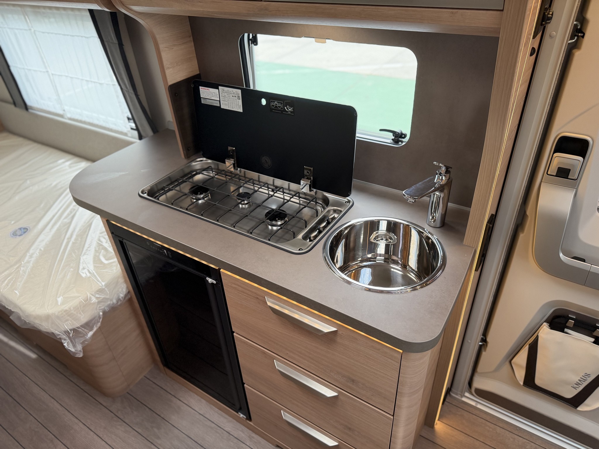 KNAUS SUDWIND  500 EU BlackSelection