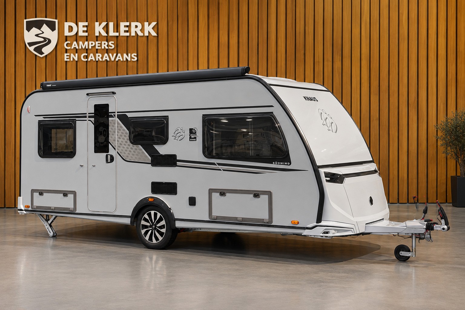 KNAUS SUDWIND  500 EU BlackSelection
