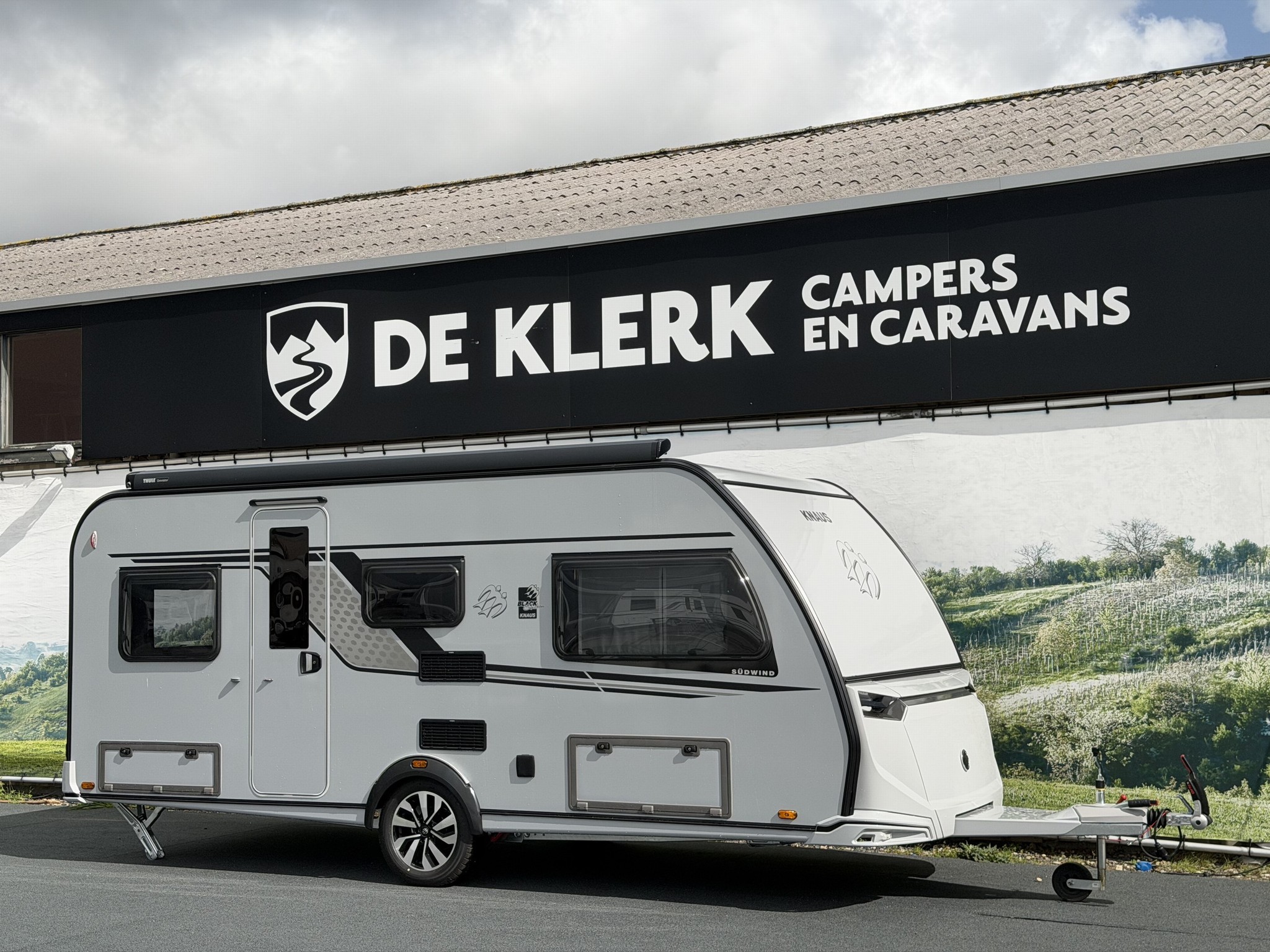 KNAUS SUDWIND  500 EU BlackSelection
