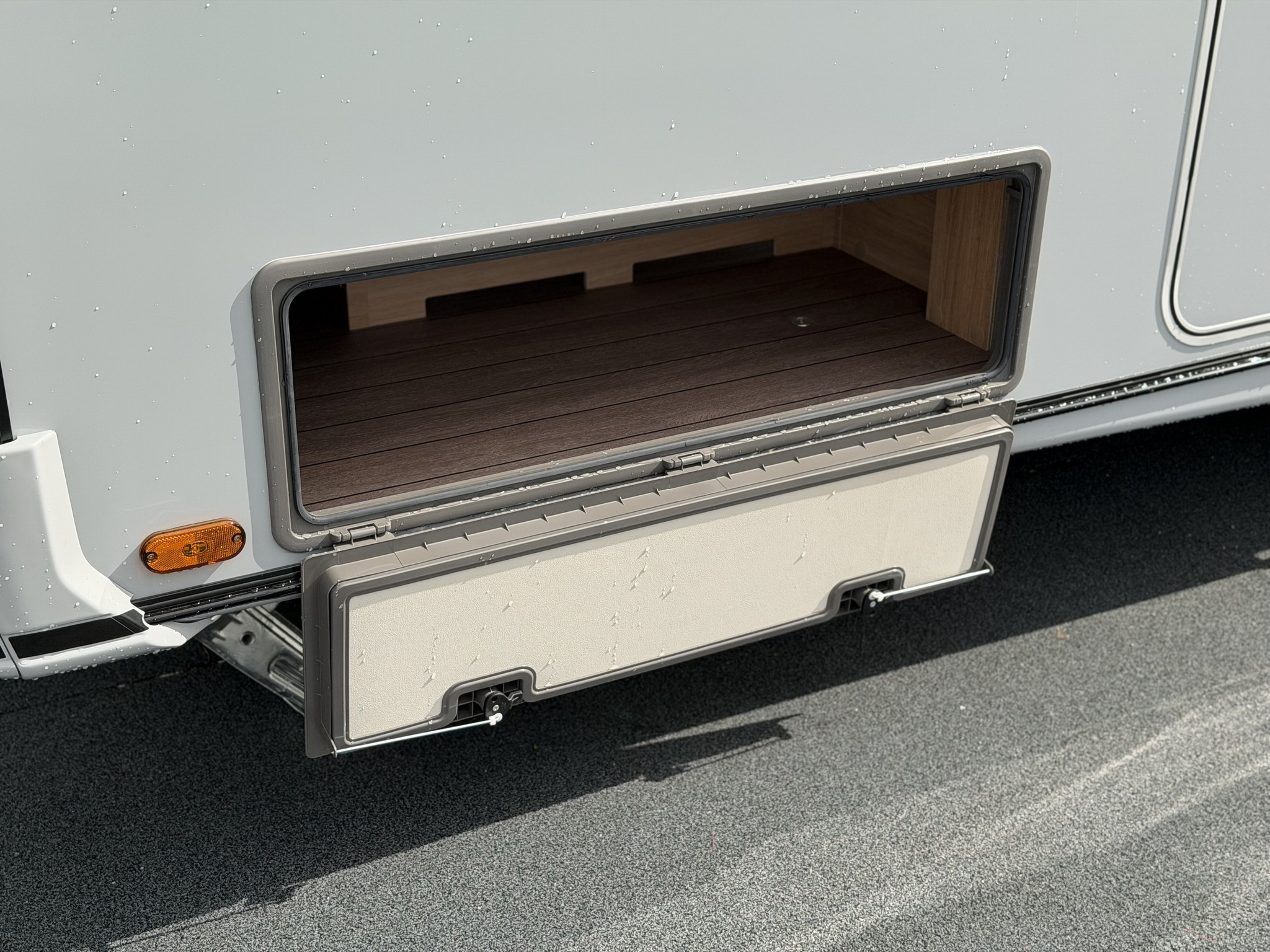 KNAUS SUDWIND  500 EU BlackSelection