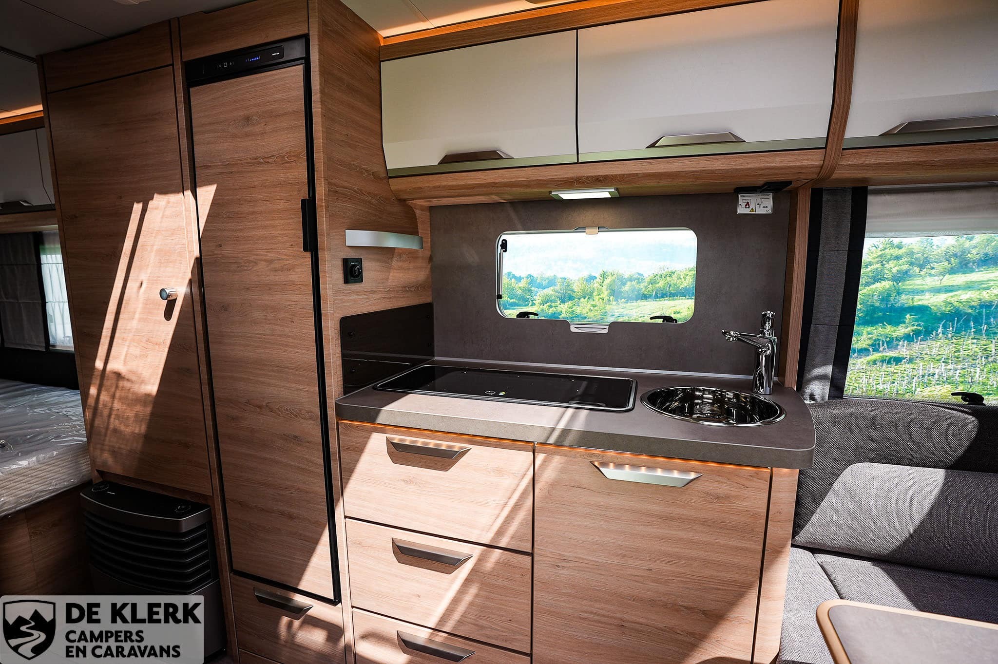 KNAUS SUDWIND 540 UE Black selection