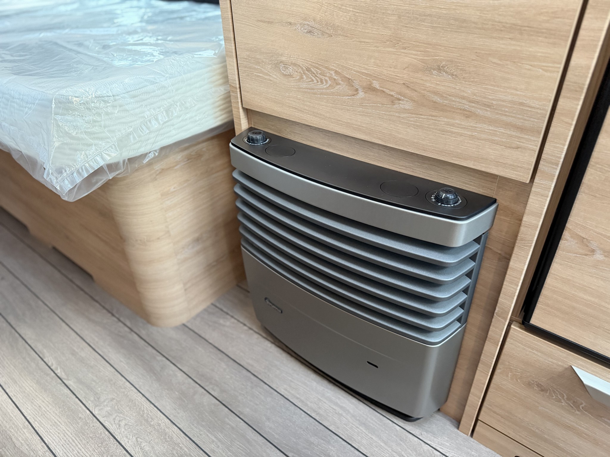 KNAUS SUDWIND 540 UE Black selection