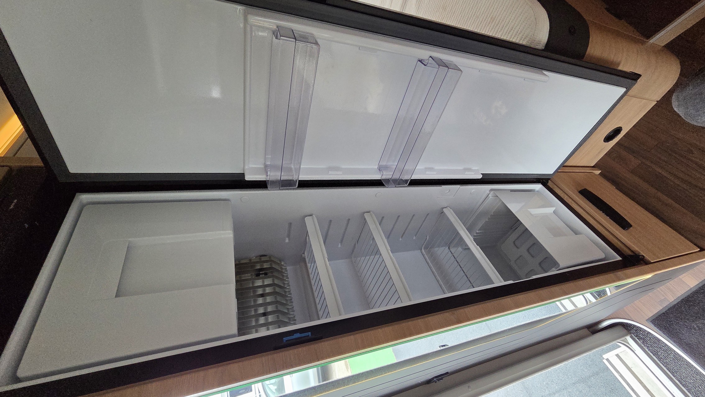 KNAUS LIVE WAVE 650 MF Verwacht