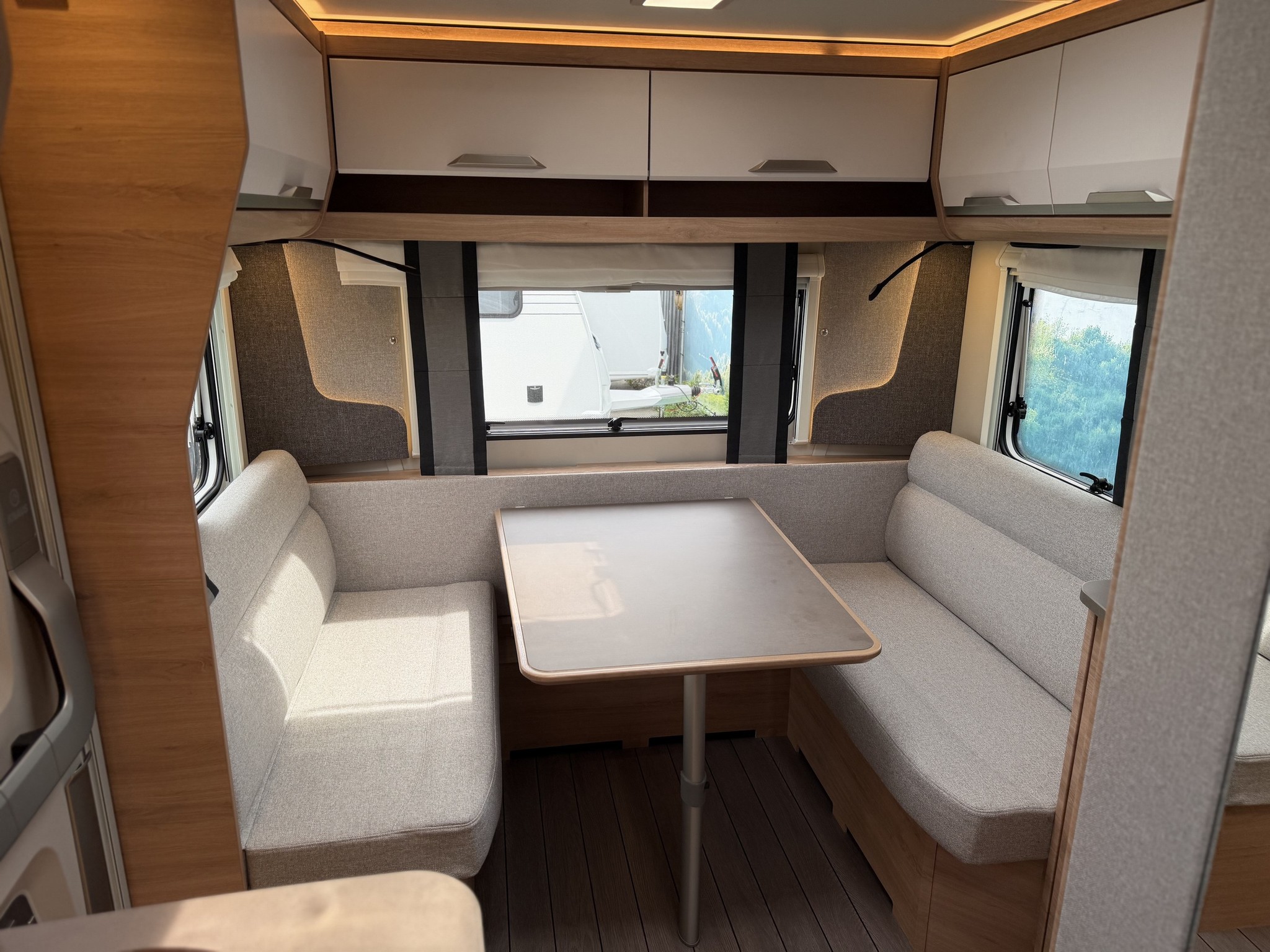 KNAUS SUDWIND 460 EU Black Selection