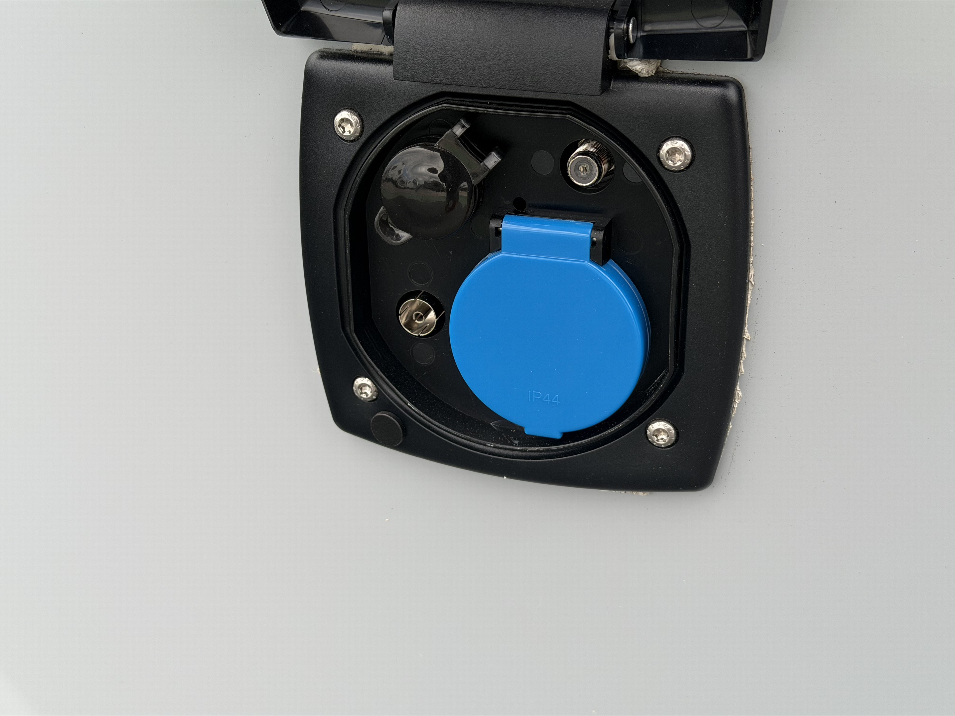 KNAUS SUDWIND 500 QDK BlackSelection