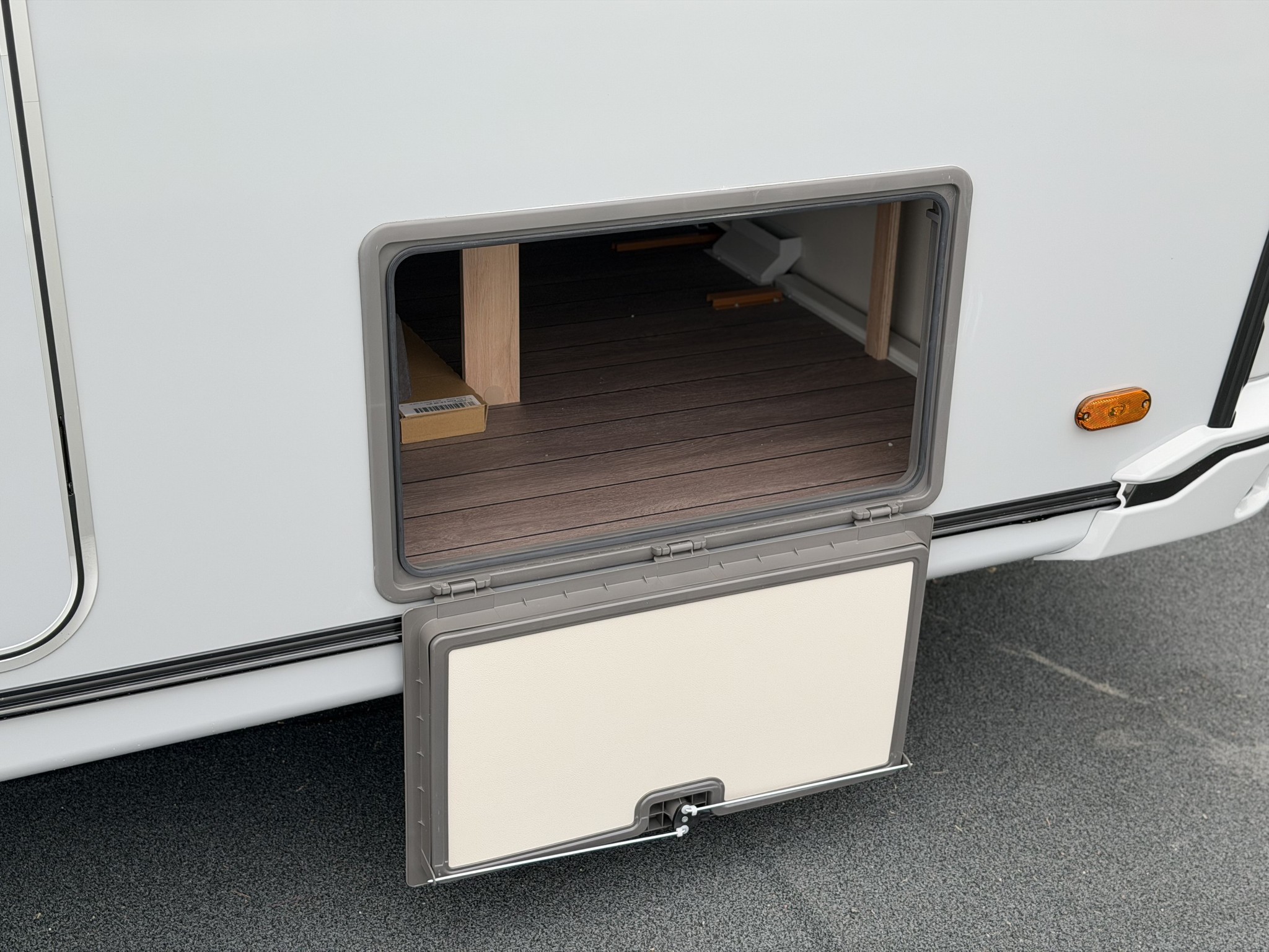KNAUS SUDWIND 500 QDK BlackSelection