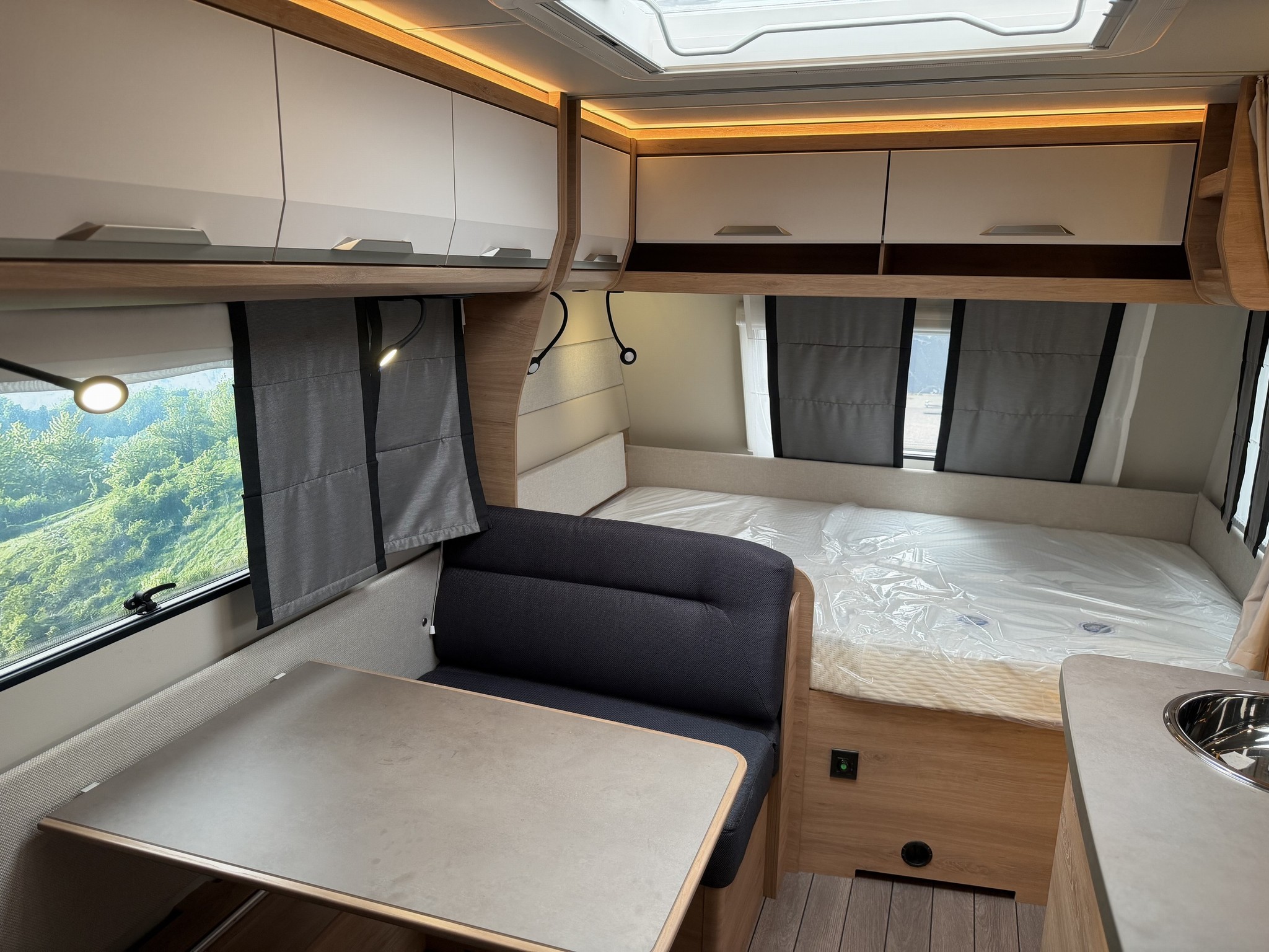 KNAUS SUDWIND 500 QDK BlackSelection