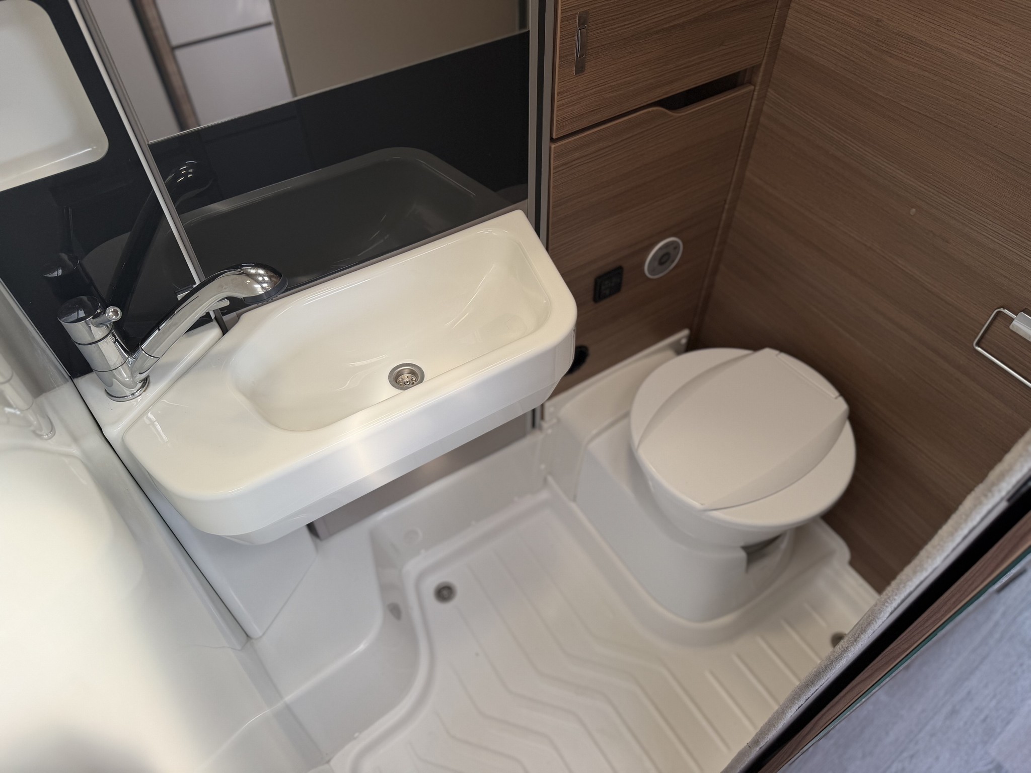 KNAUS VAN TI 650 MEG Vansation