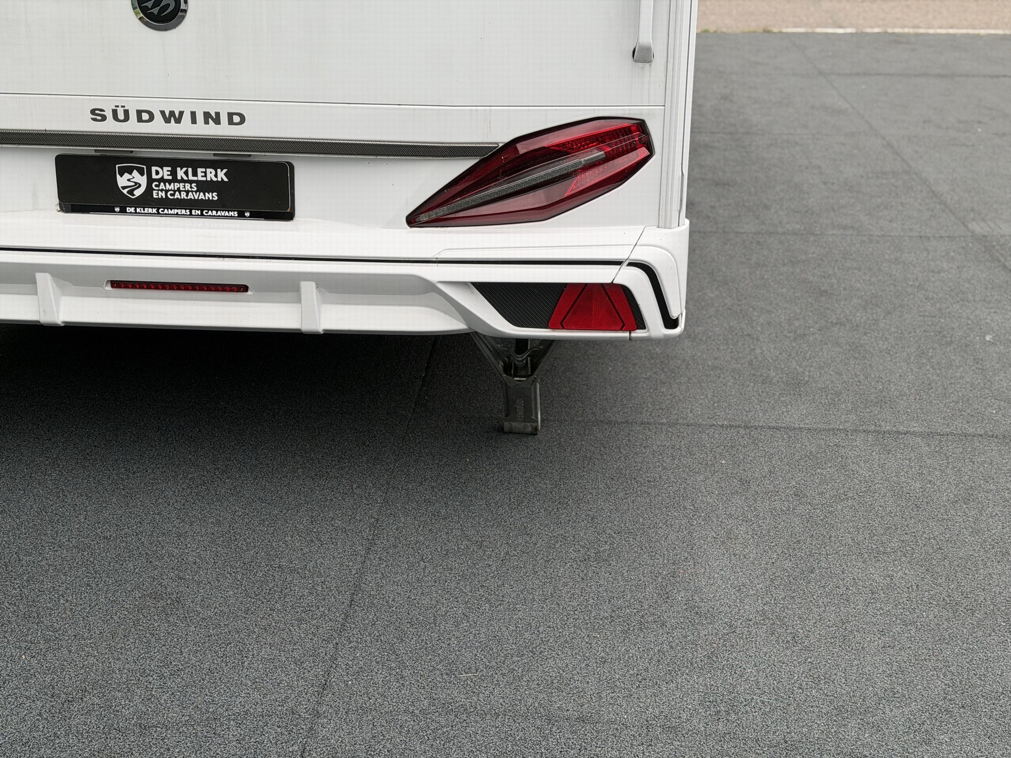 KNAUS SUDWIND 500 FU 60 YEARS