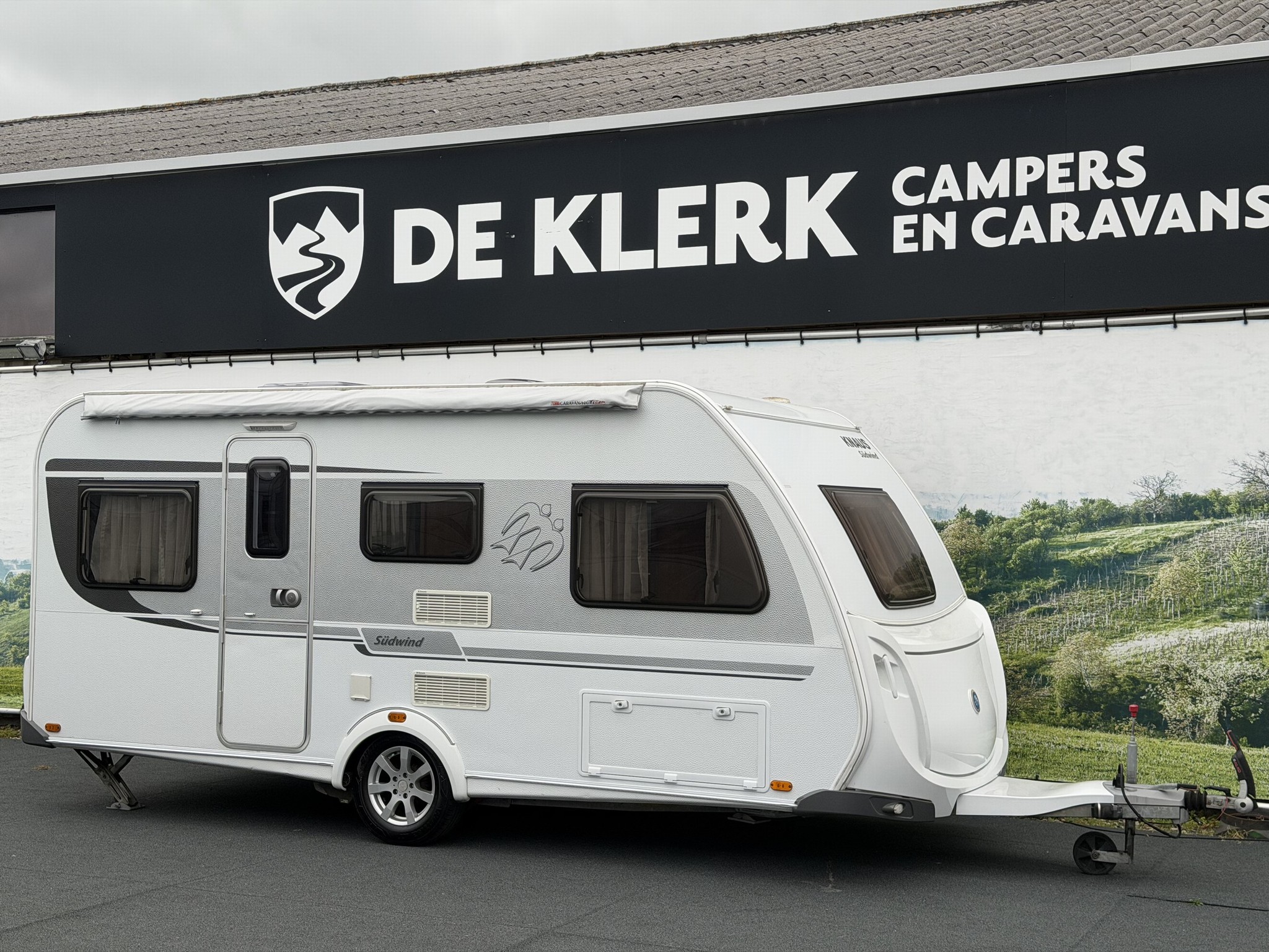 KNAUS Sudwind 460 QU