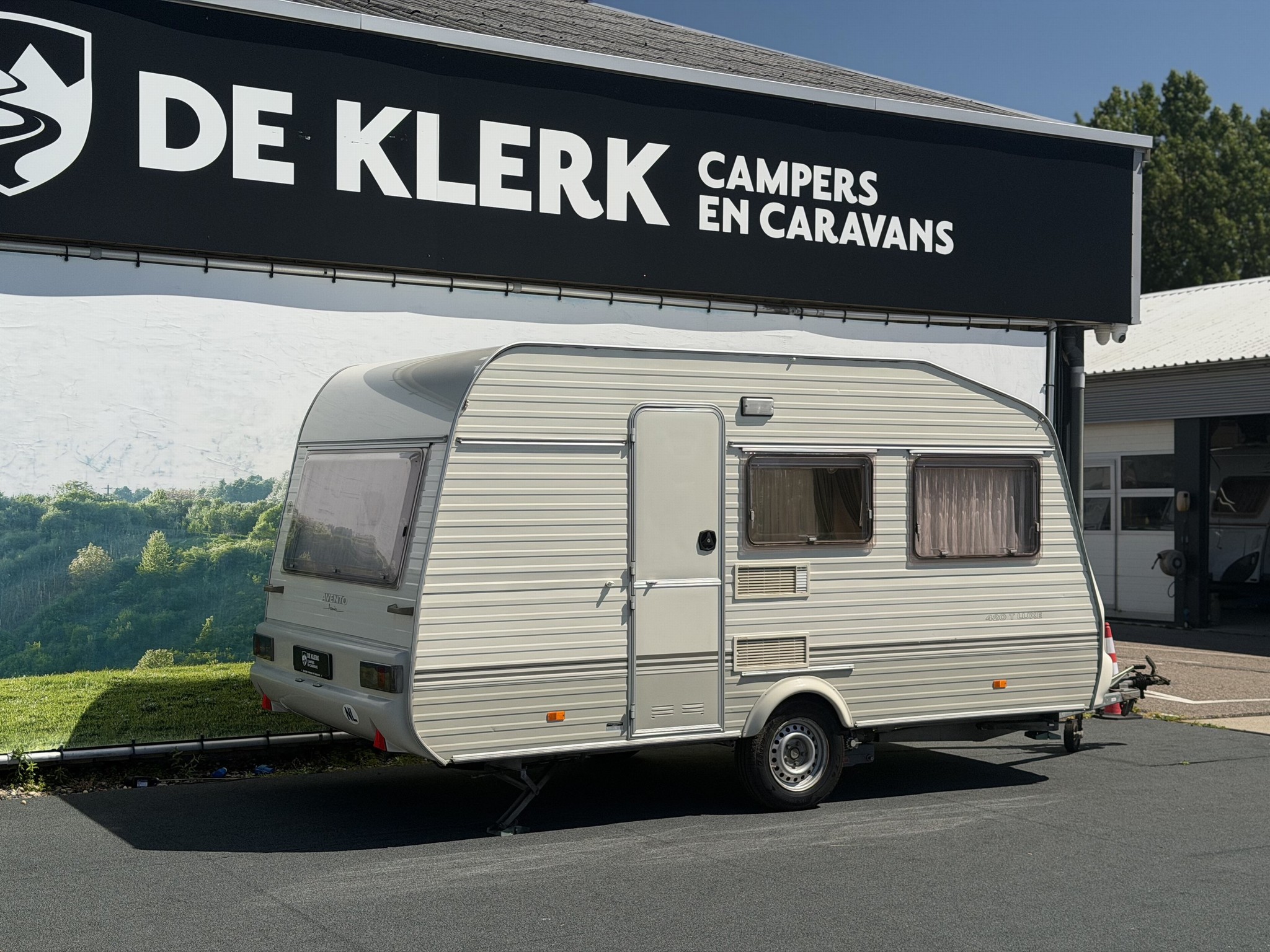 AVENTO PREMIER 420 TD