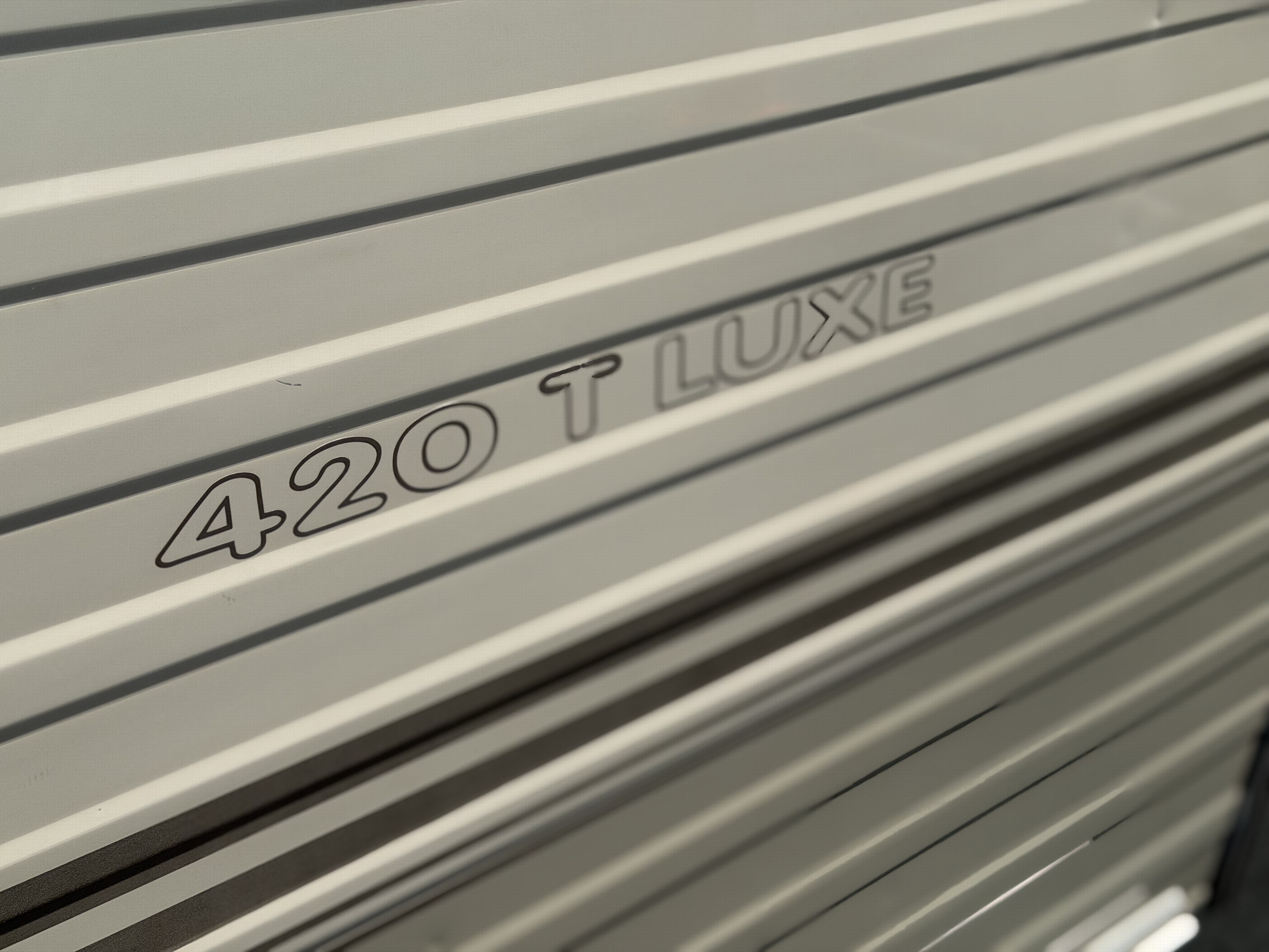 AVENTO PREMIER 420 TD