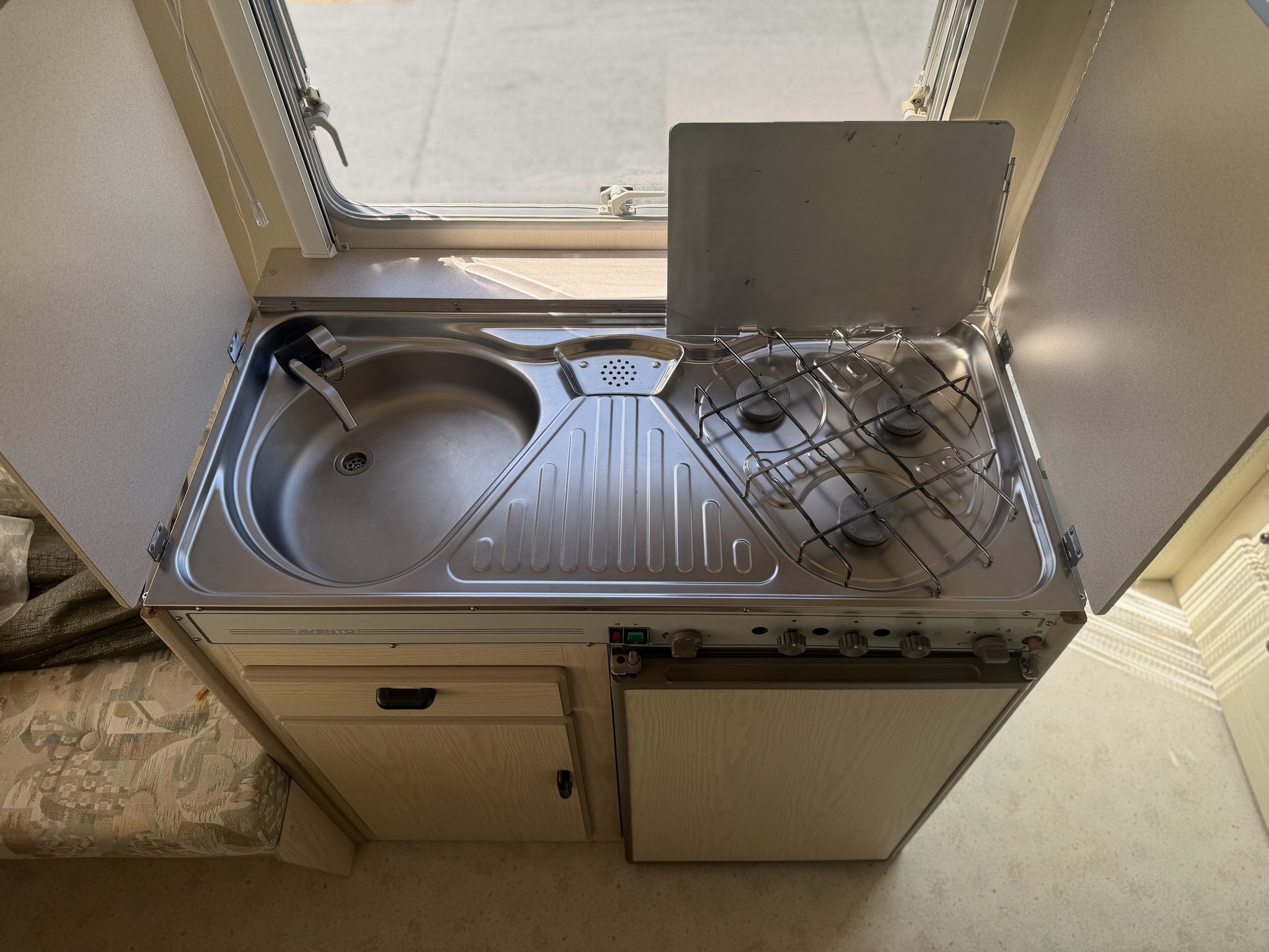 AVENTO PREMIER 420 TD
