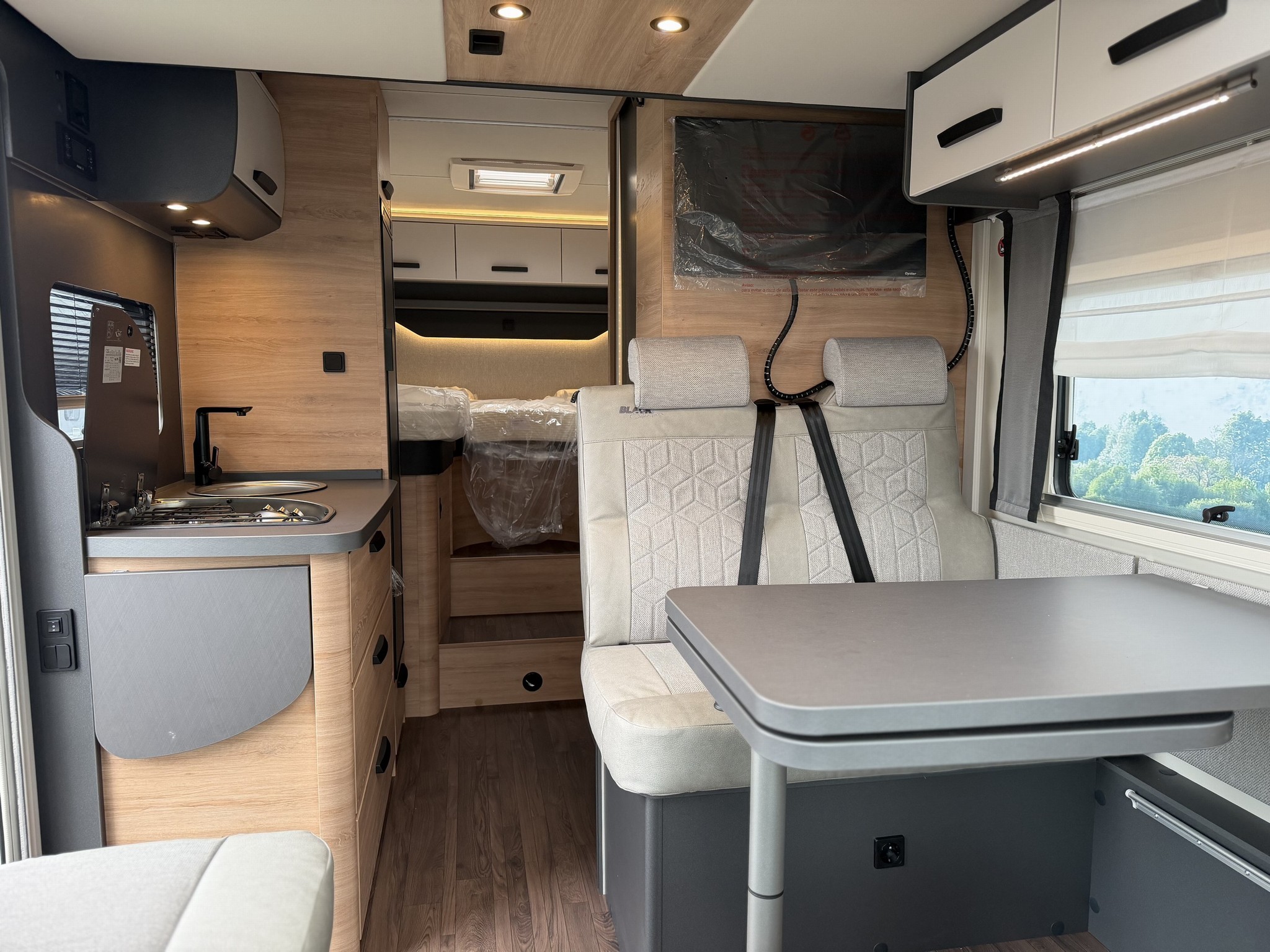KNAUS Live Wave 650 MEG Black Select