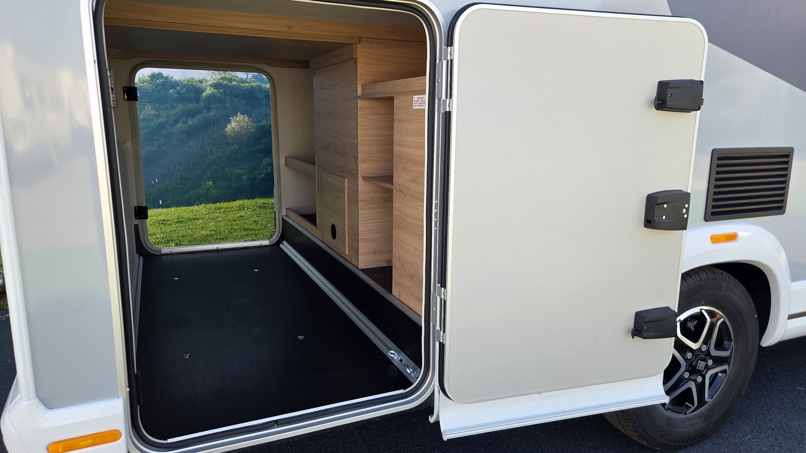 KNAUS L!VE TI 650 MEG PLATINUM SELEC