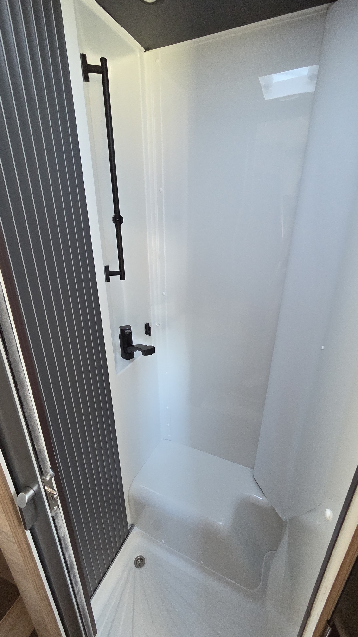 KNAUS L!VE TI 650 MEG PLATINUM SELEC