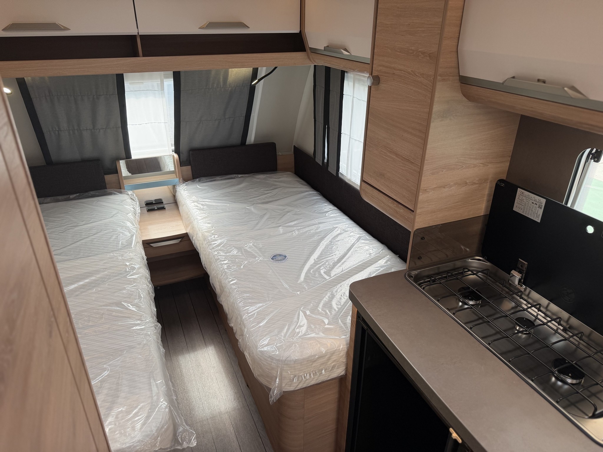 KNAUS SUDWIND 460 EU Black Selection