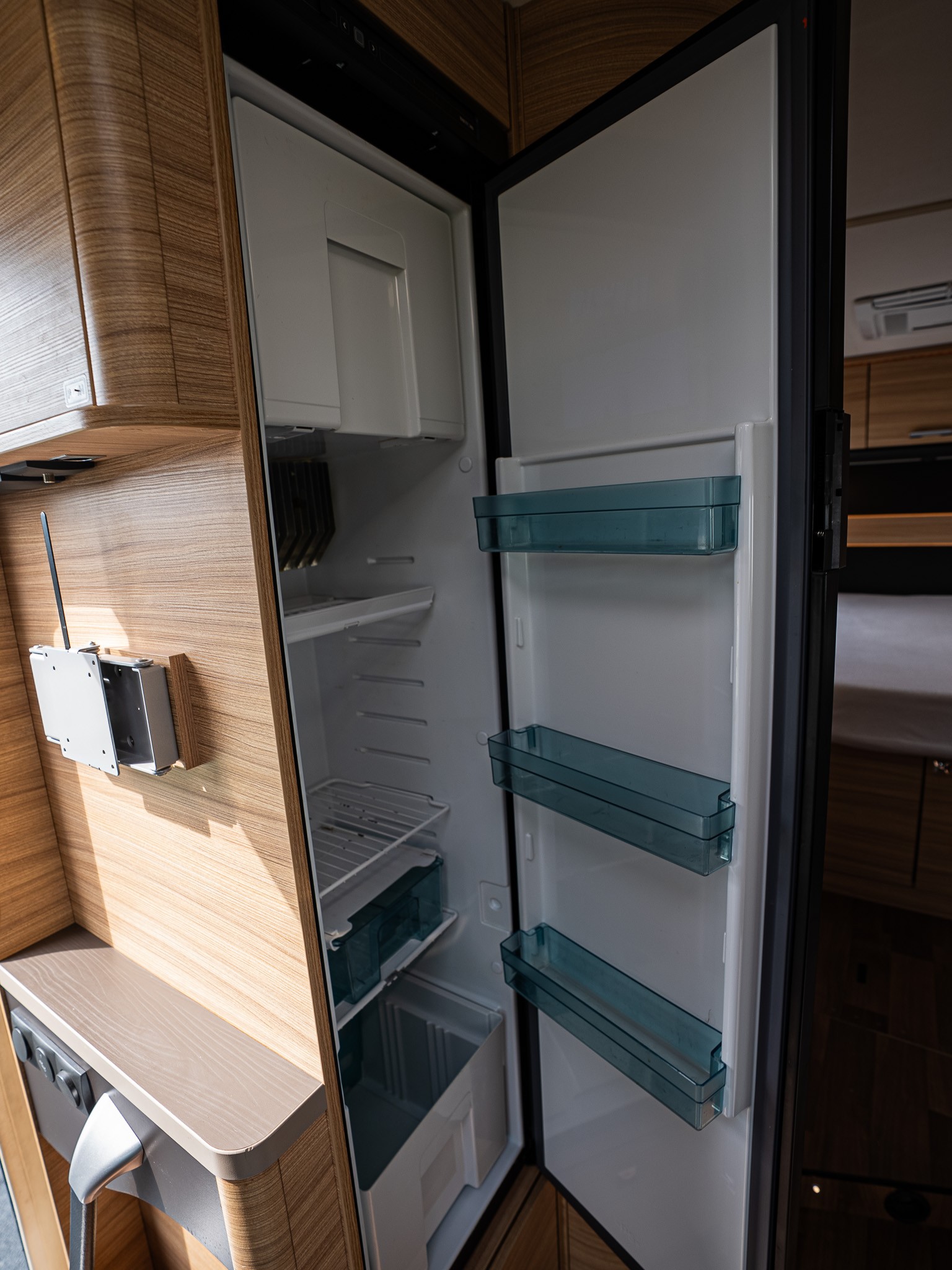 DETHLEFFS T7051 Advantage / Gratis Stall