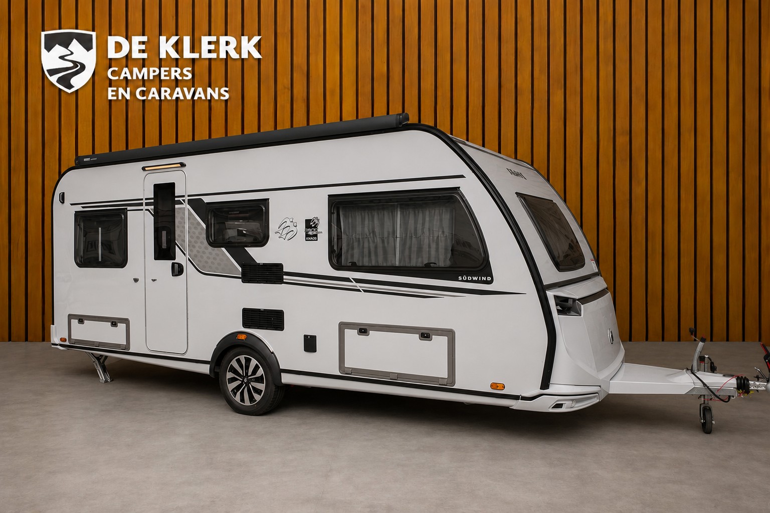 KNAUS SUDWIND 500 EU Black Selection