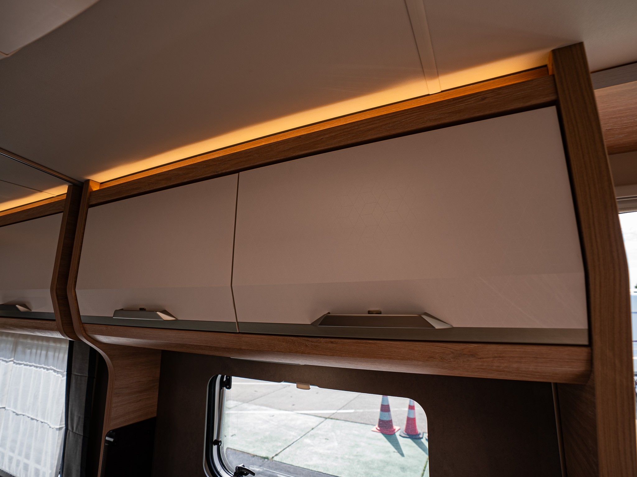 KNAUS SUDWIND 500 EU Black Selection