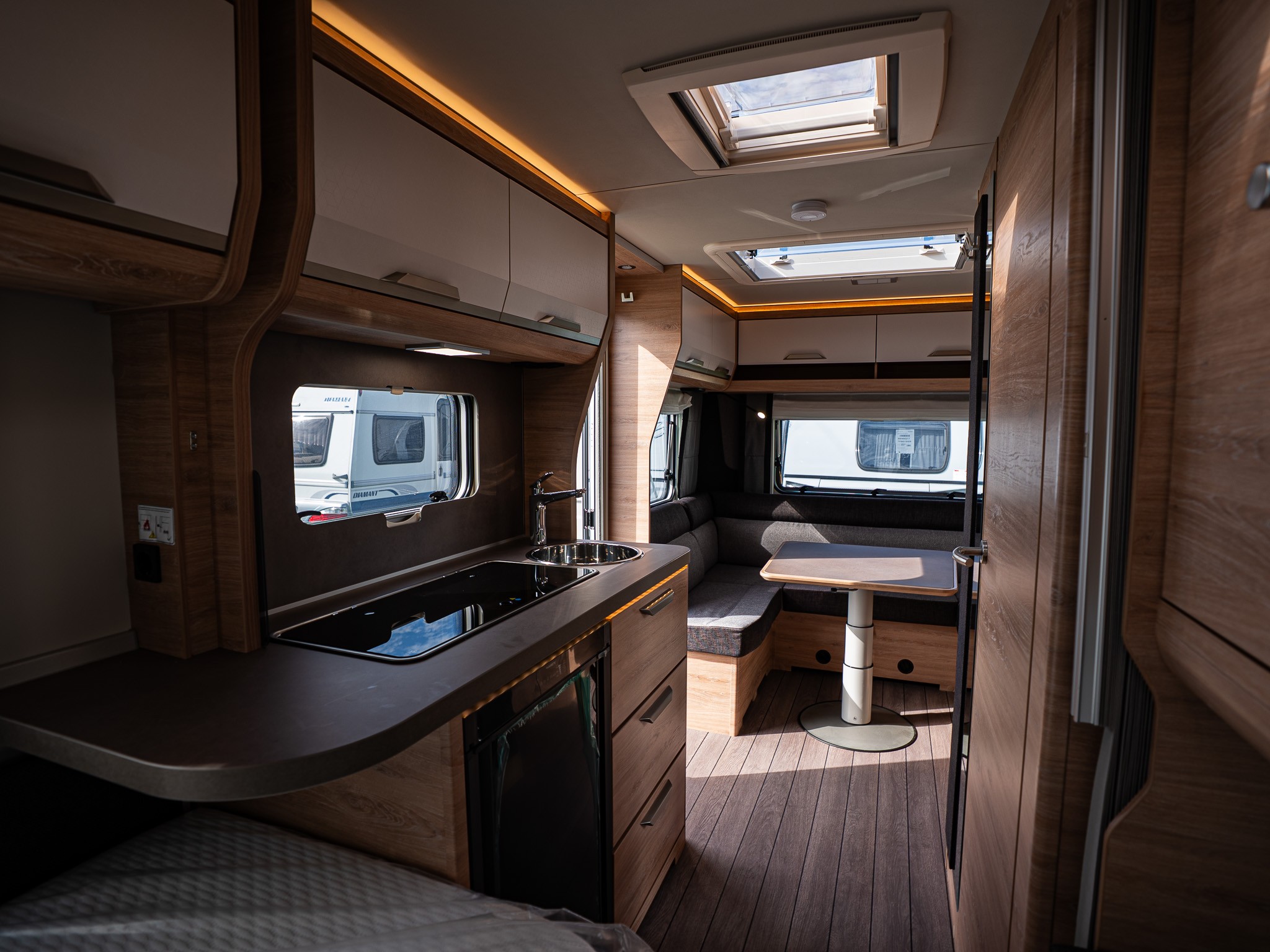 KNAUS SUDWIND 500 EU Black Selection