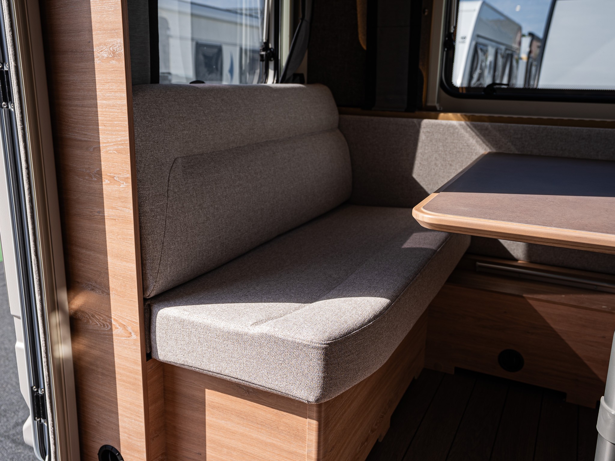 KNAUS SUDWIND 460 EU Black Selection