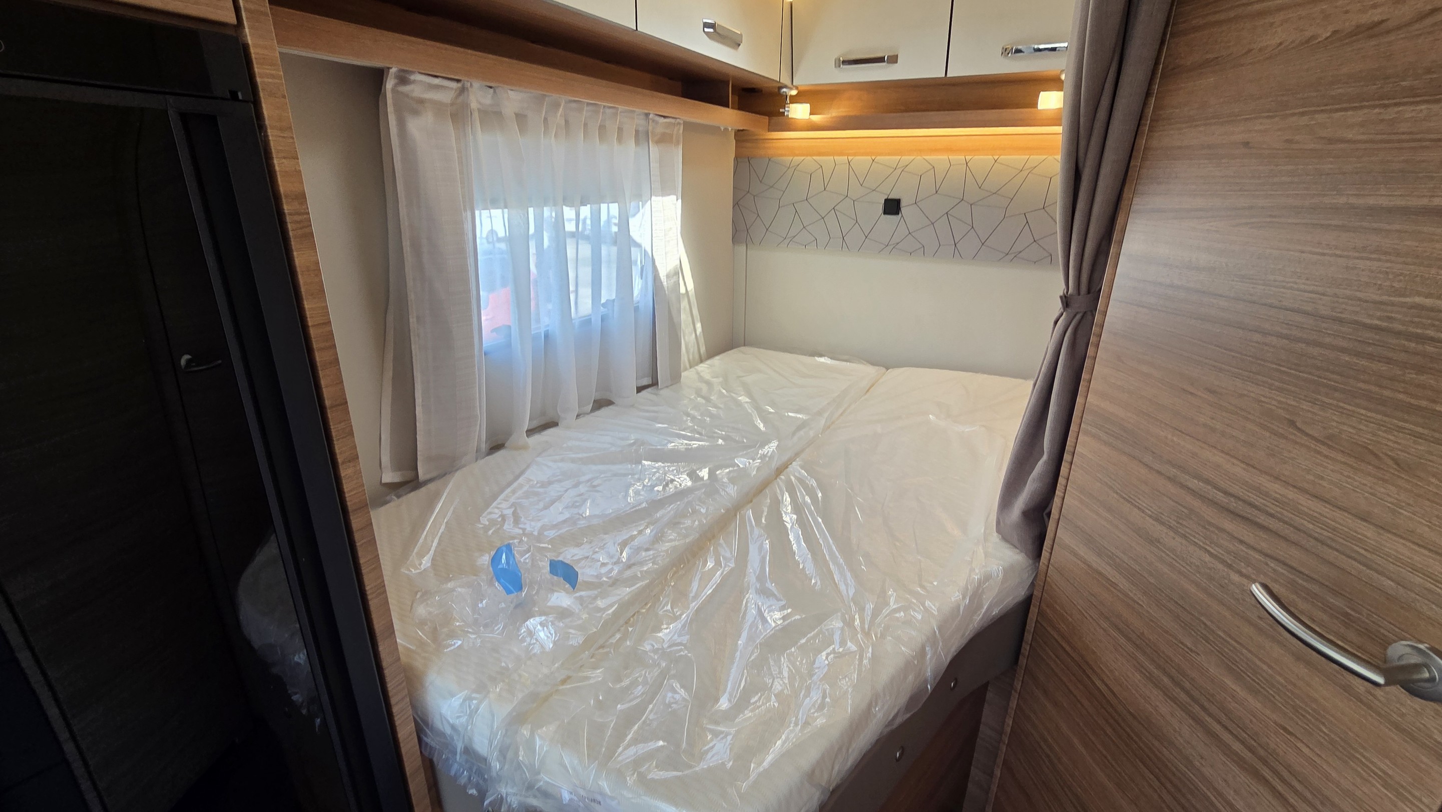 WEINSBERG CaraSuite 650 MF EDITION [SPIC
