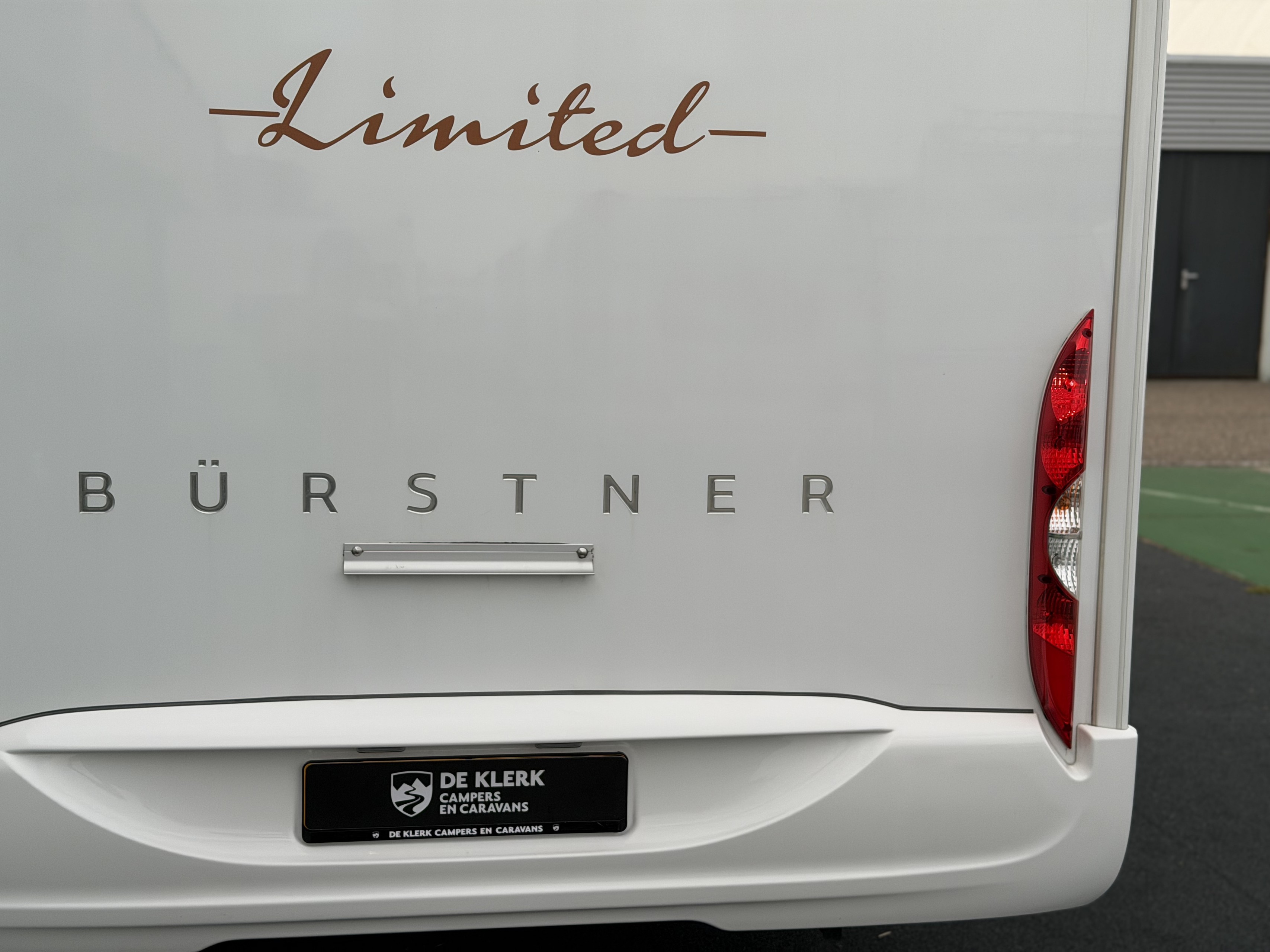 BURSTNER Lyseo T690G Limited / Gratis S
