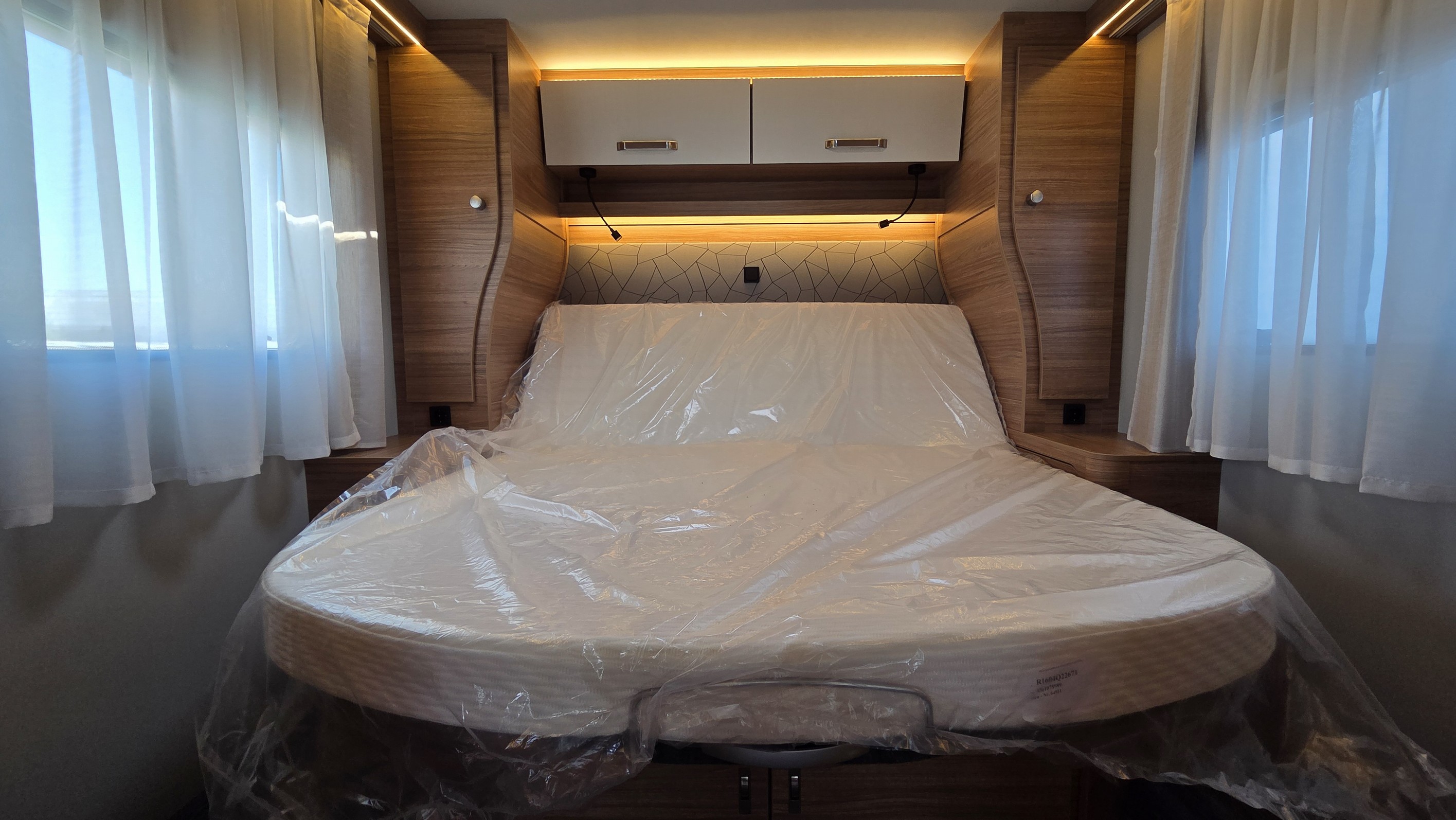 WEINSBERG CARASUITE 700 DX EDITION [SPIC