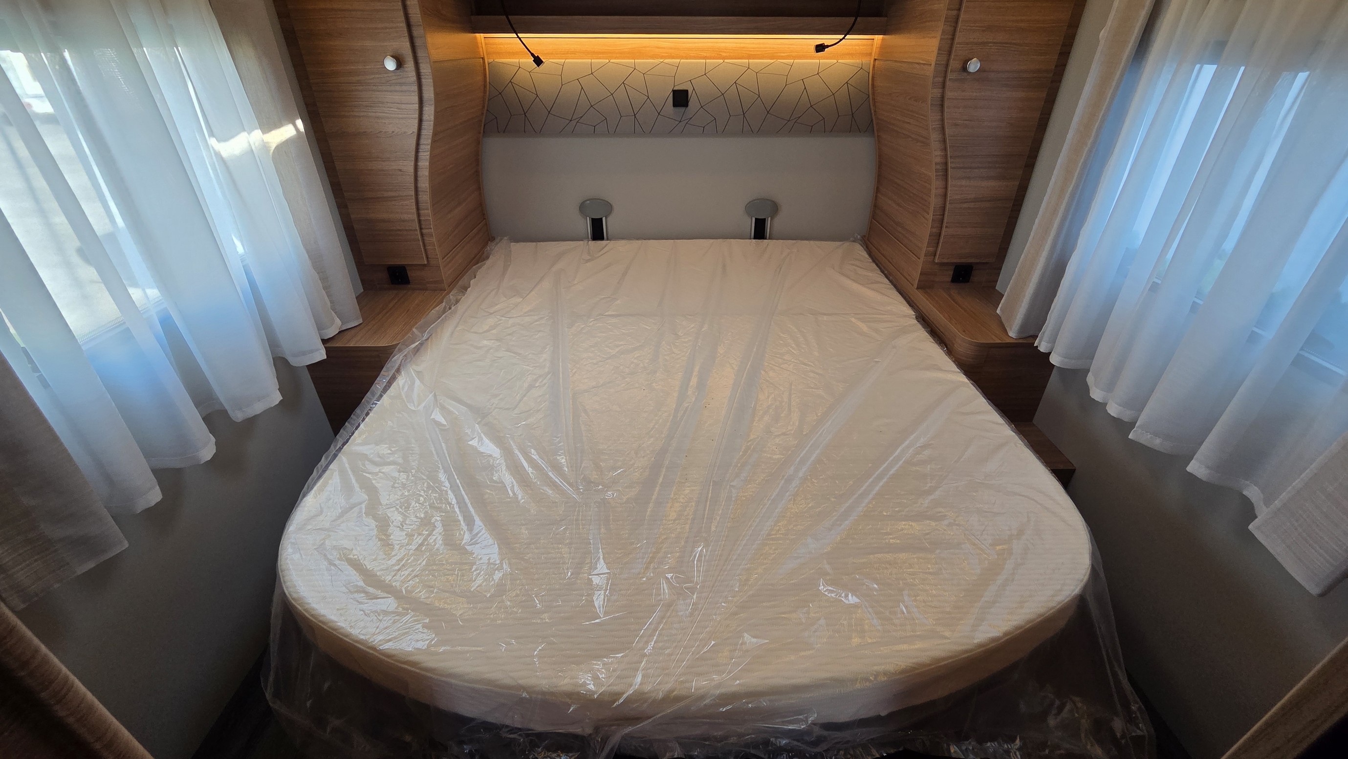 WEINSBERG CARASUITE 700 DX EDITION [SPIC