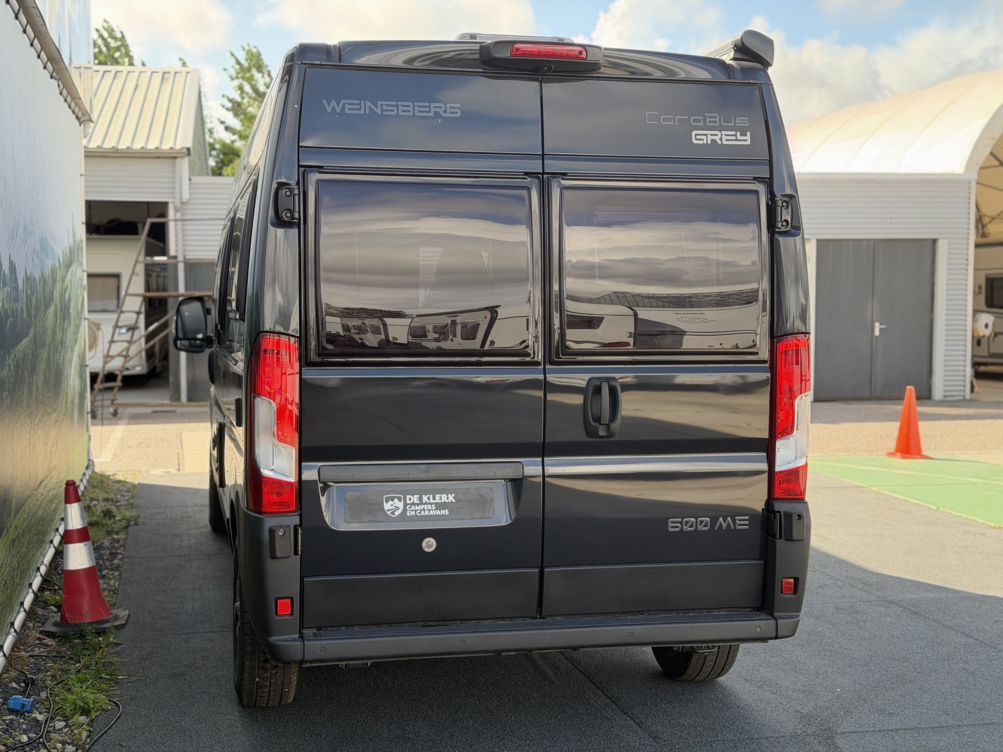 WEINSBERG CARABUS GREY 600 ME EDITION [F