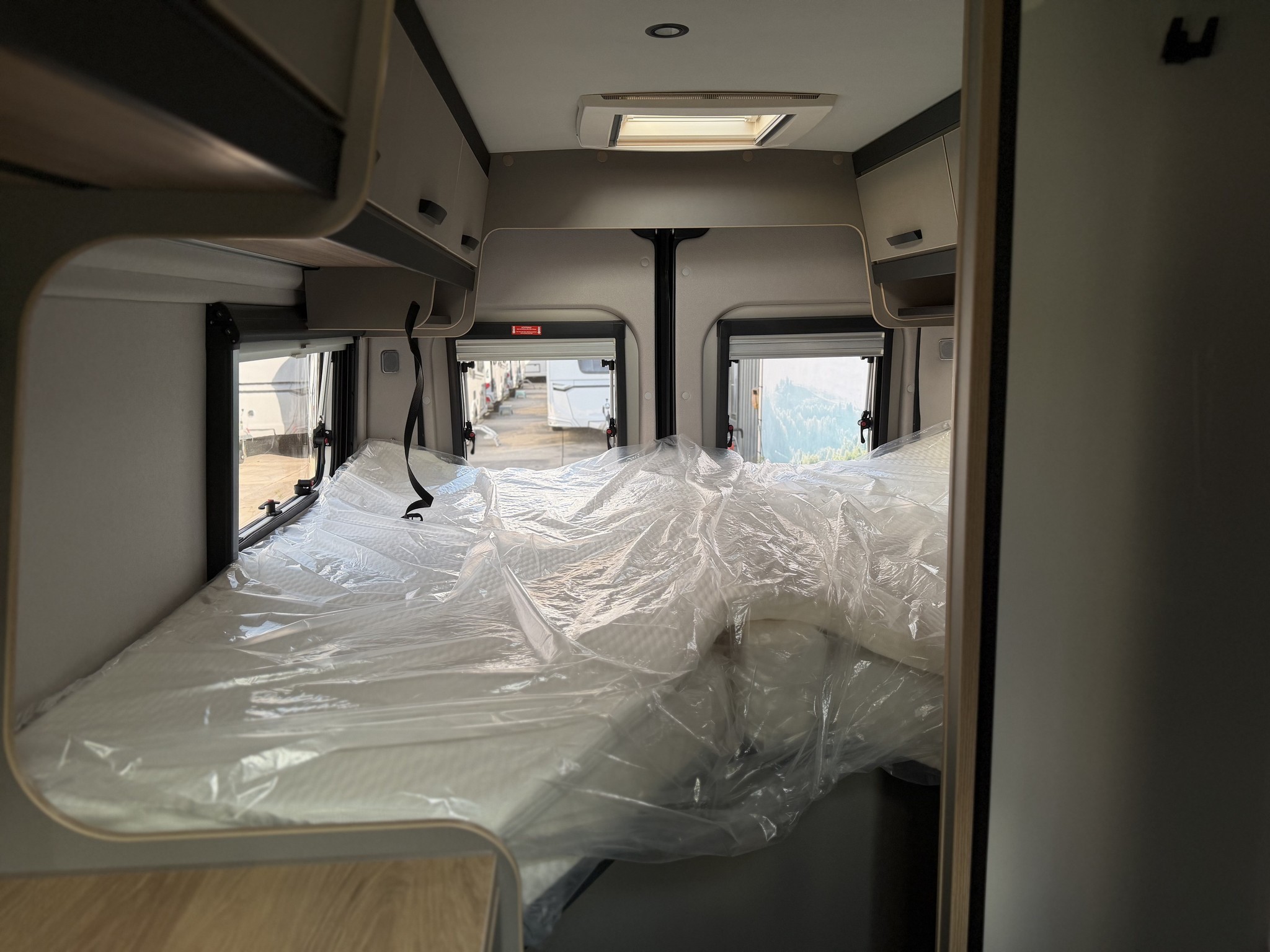 WEINSBERG CARABUS GREY 600 ME EDITION [F