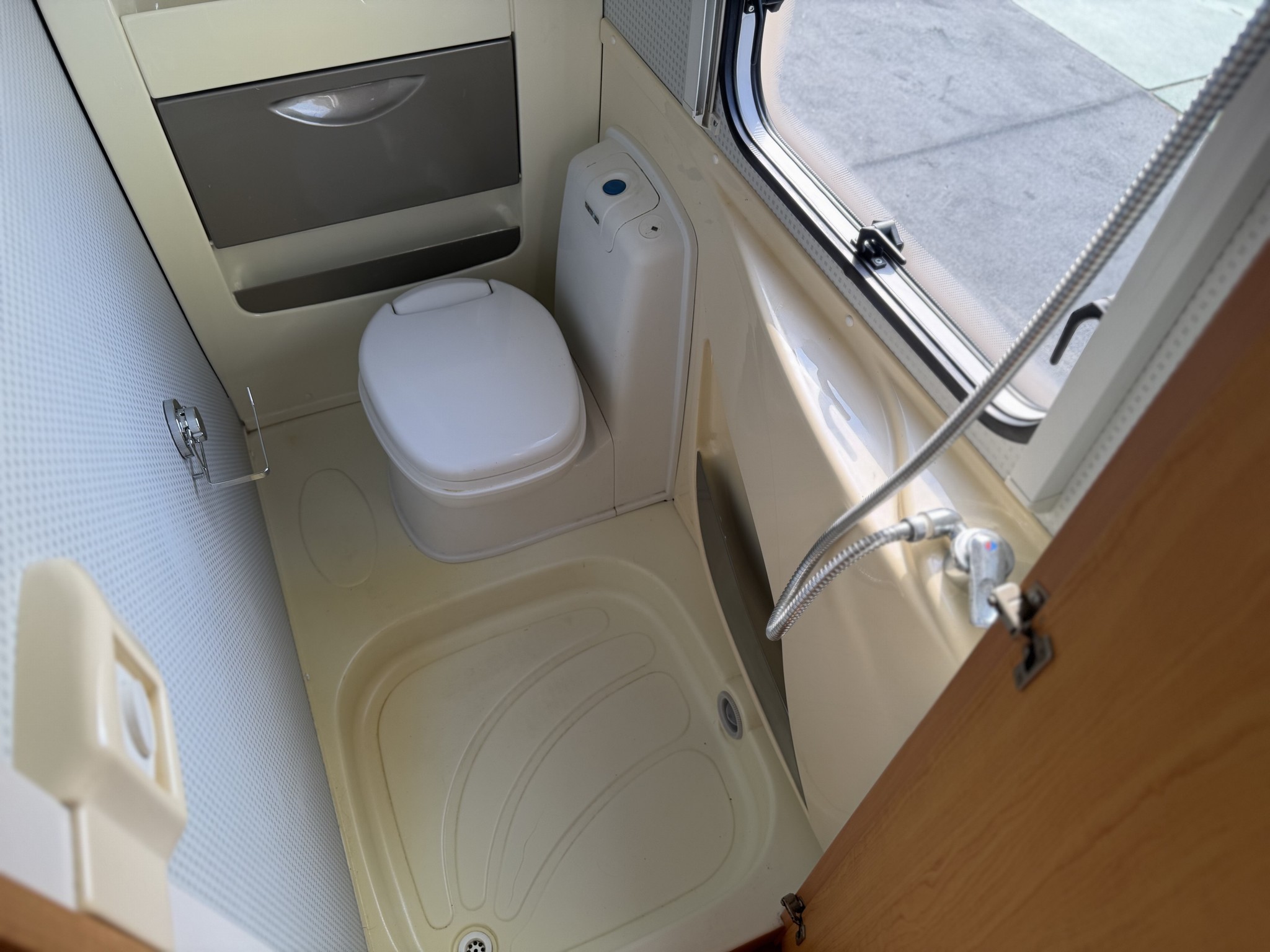 KNAUS SUDWIND 450 FU
