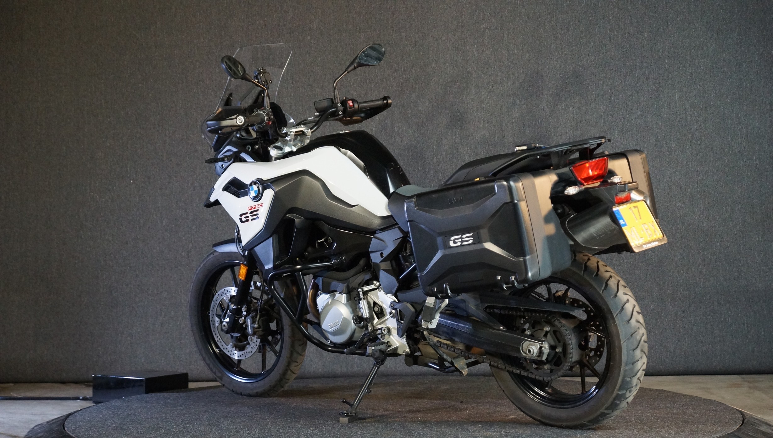 BMW - F750GS Prachtige 750GS! zeer l