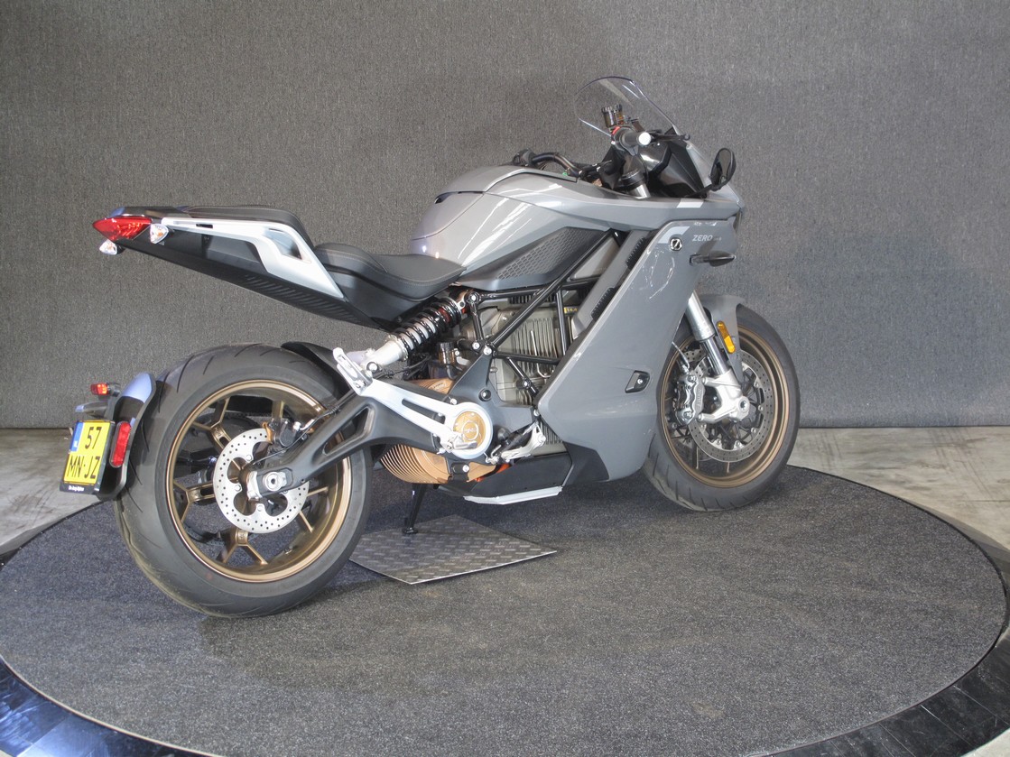 ZERO - SR/S Premium Zo goed als nieuw