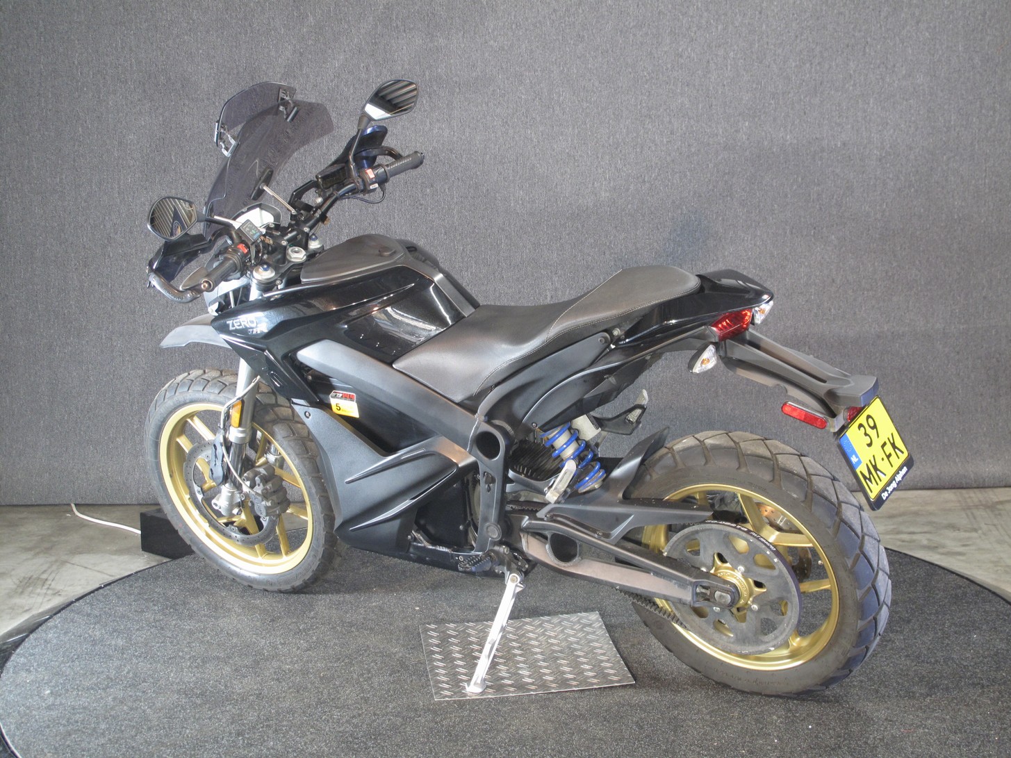 ZERO - DSR ZF14.4 Net binnen!