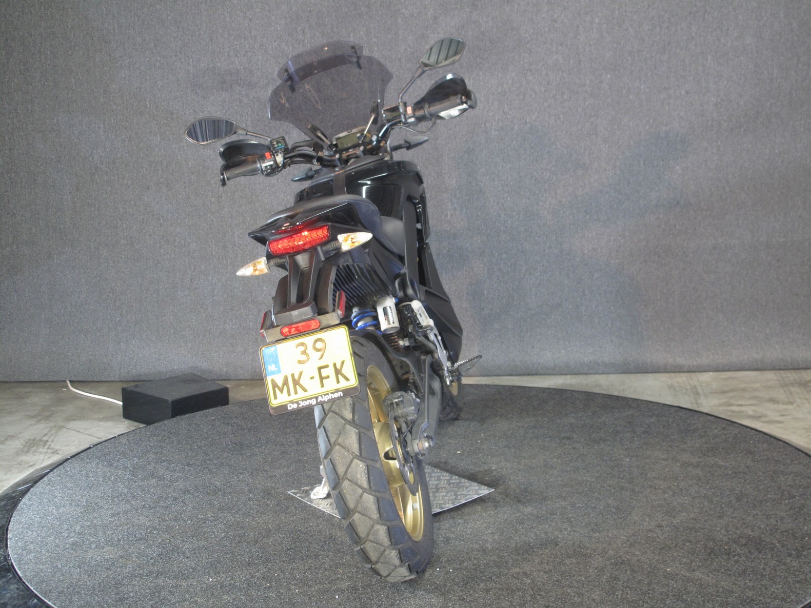 ZERO - DSR ZF14.4 Net binnen!
