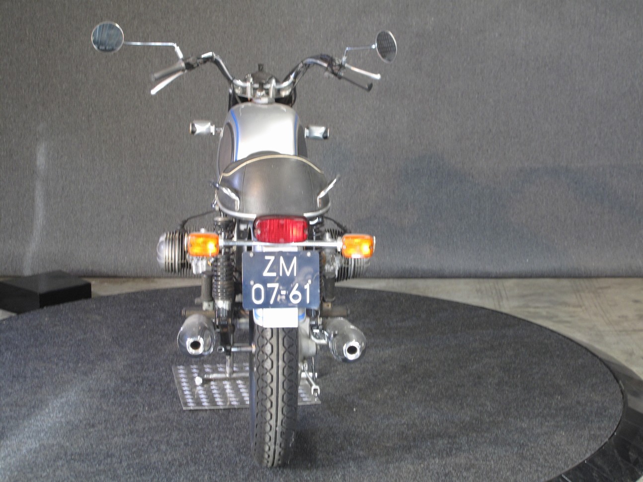 BMW - R75/5