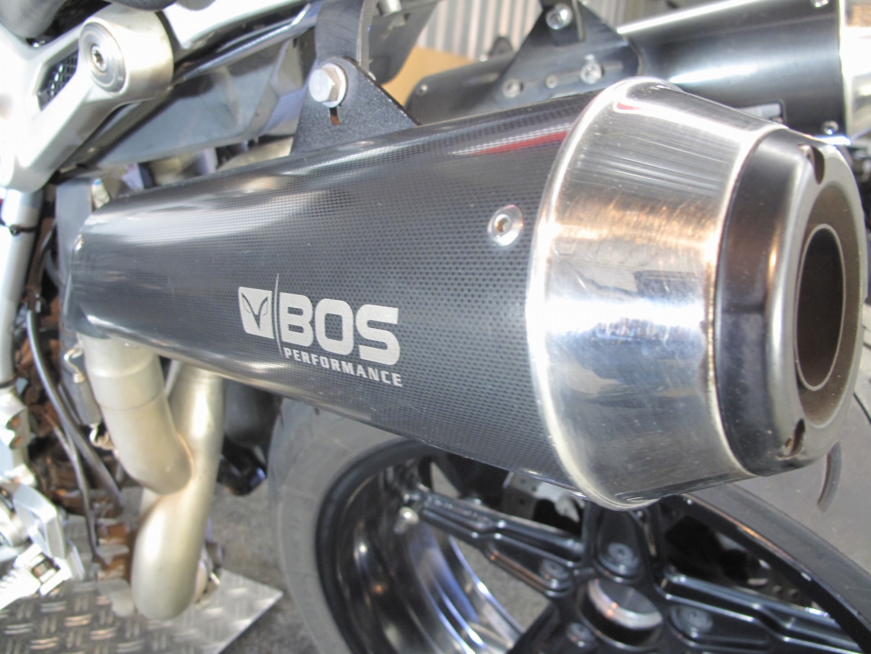 BMW - R Nine T Racer Zeer goed onder