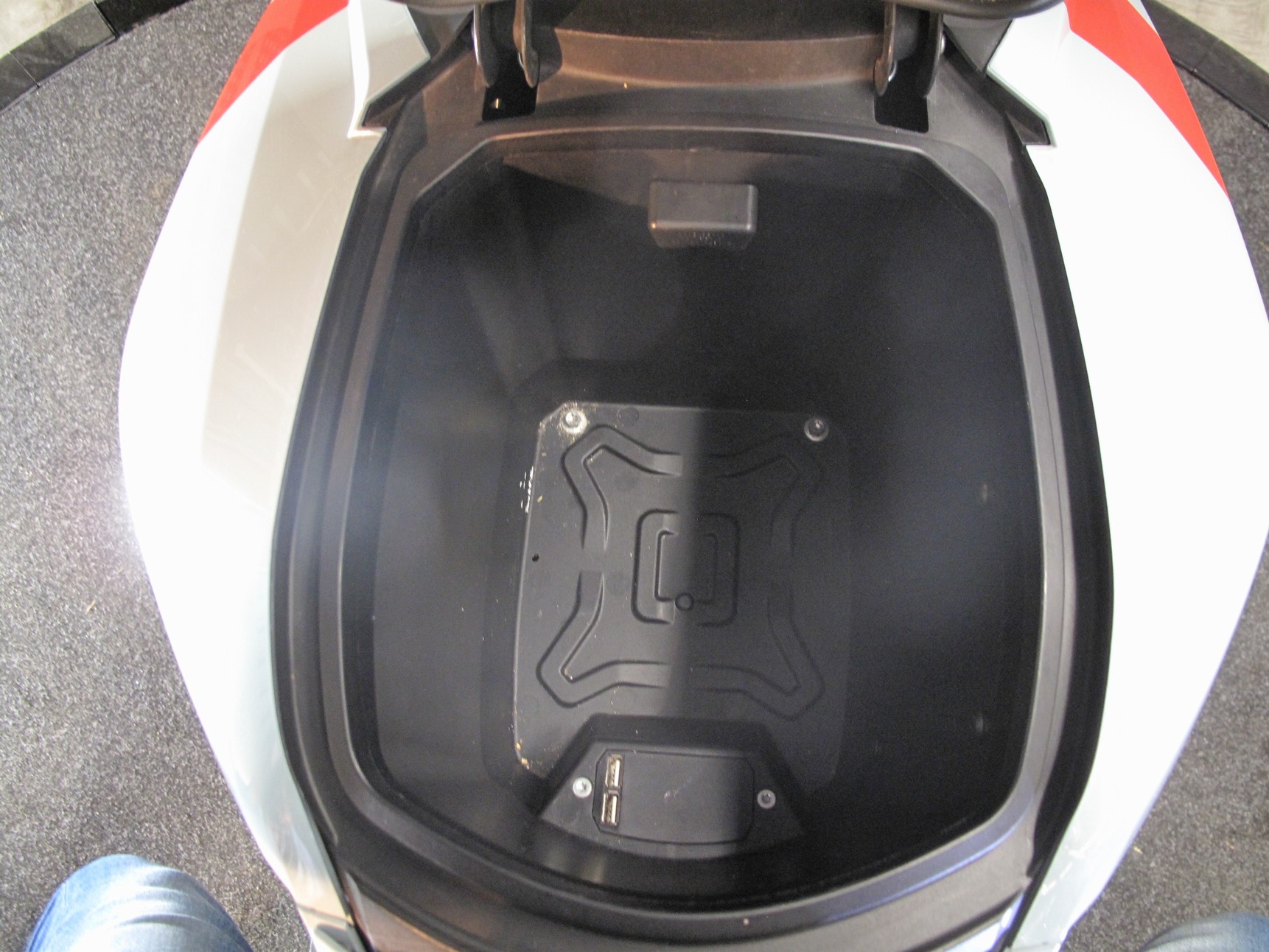 ZERO - SR/F Premium Net binnen!