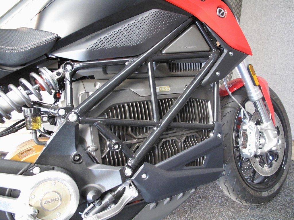 ZERO - SR ZF 15.6
