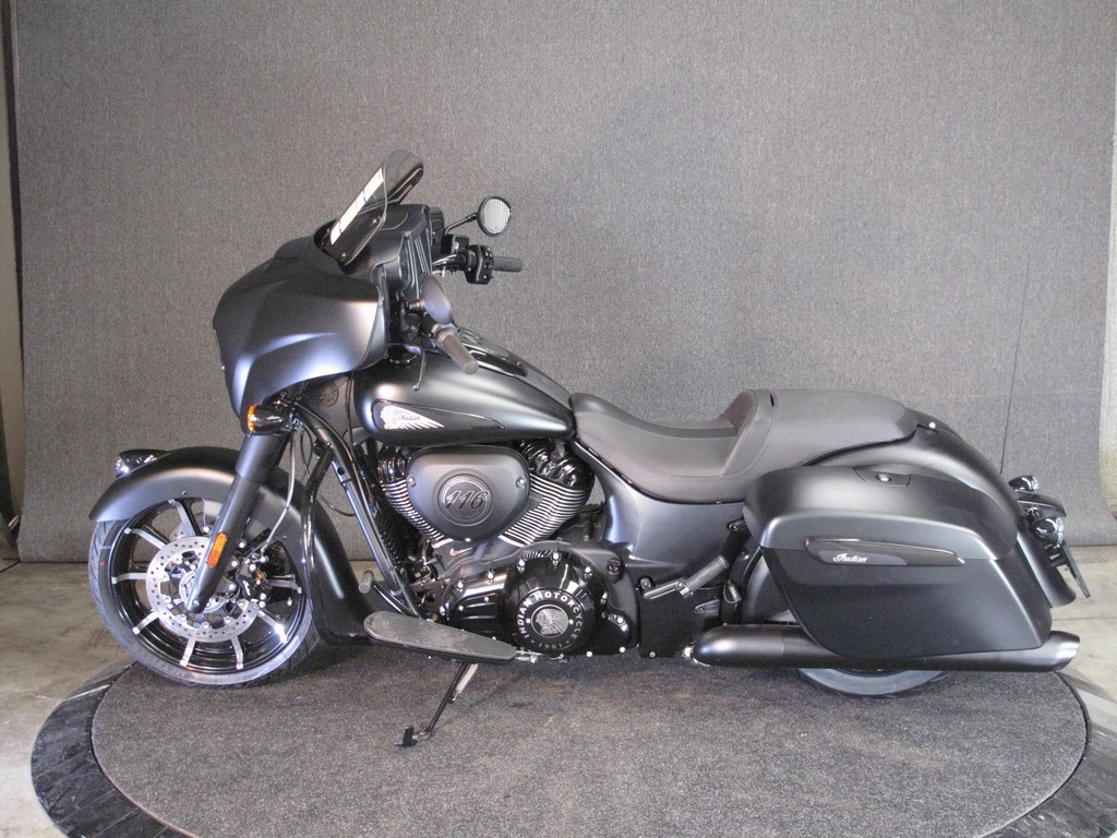 INDIAN - Chieftain Dark Horse Official