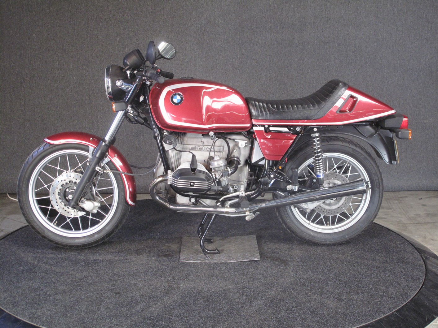 BMW - R100RS In nieuw staat!