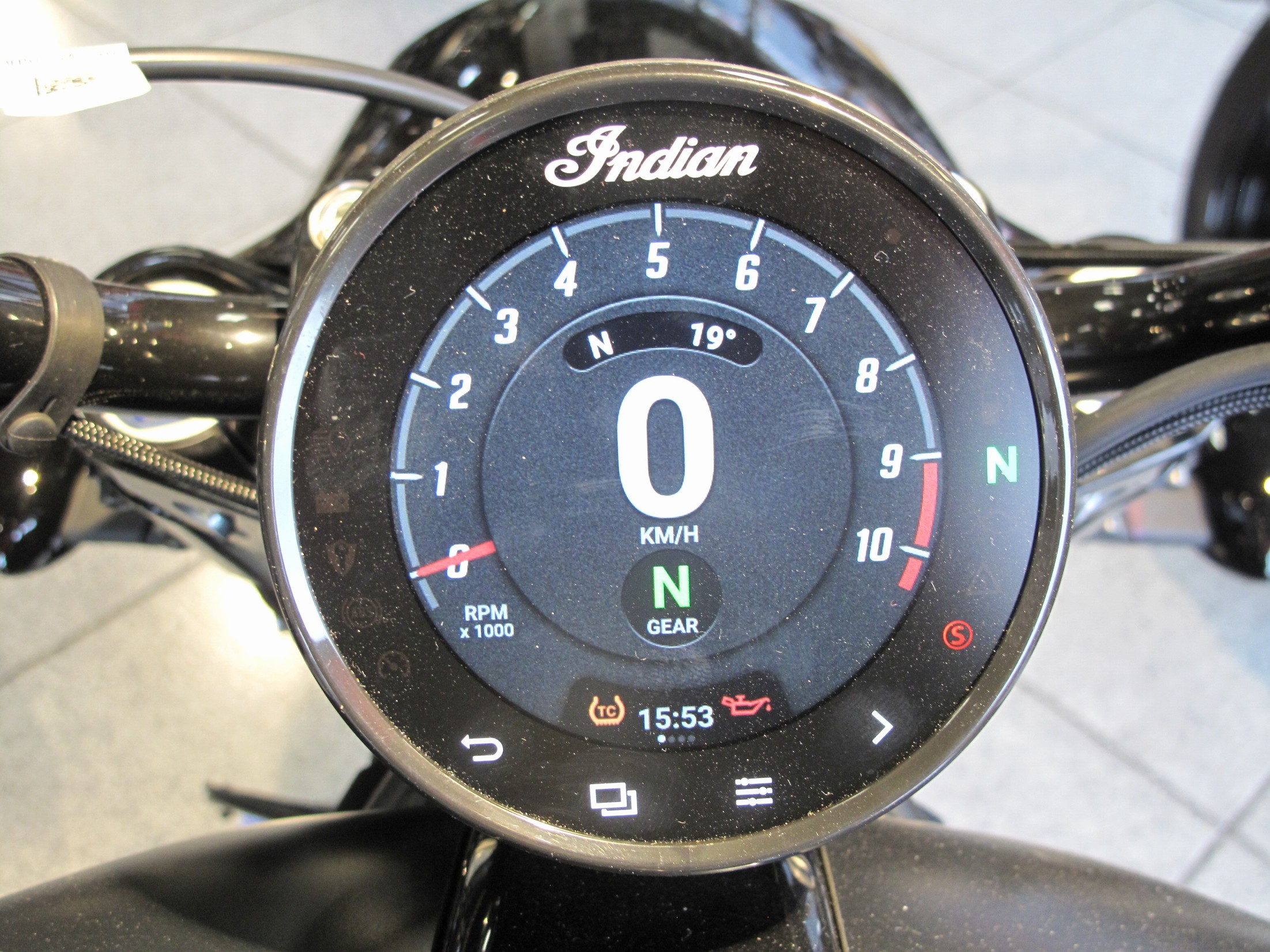 INDIAN - Scout Bobber Limited + Tech