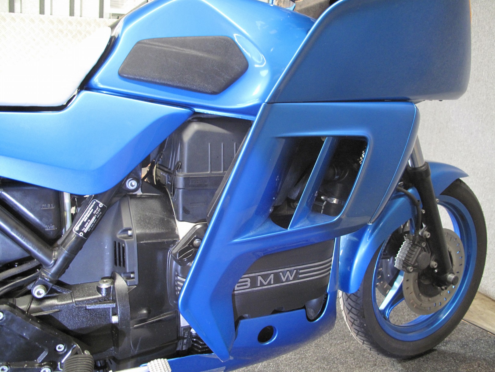 BMW - K75RT Net binnen!!